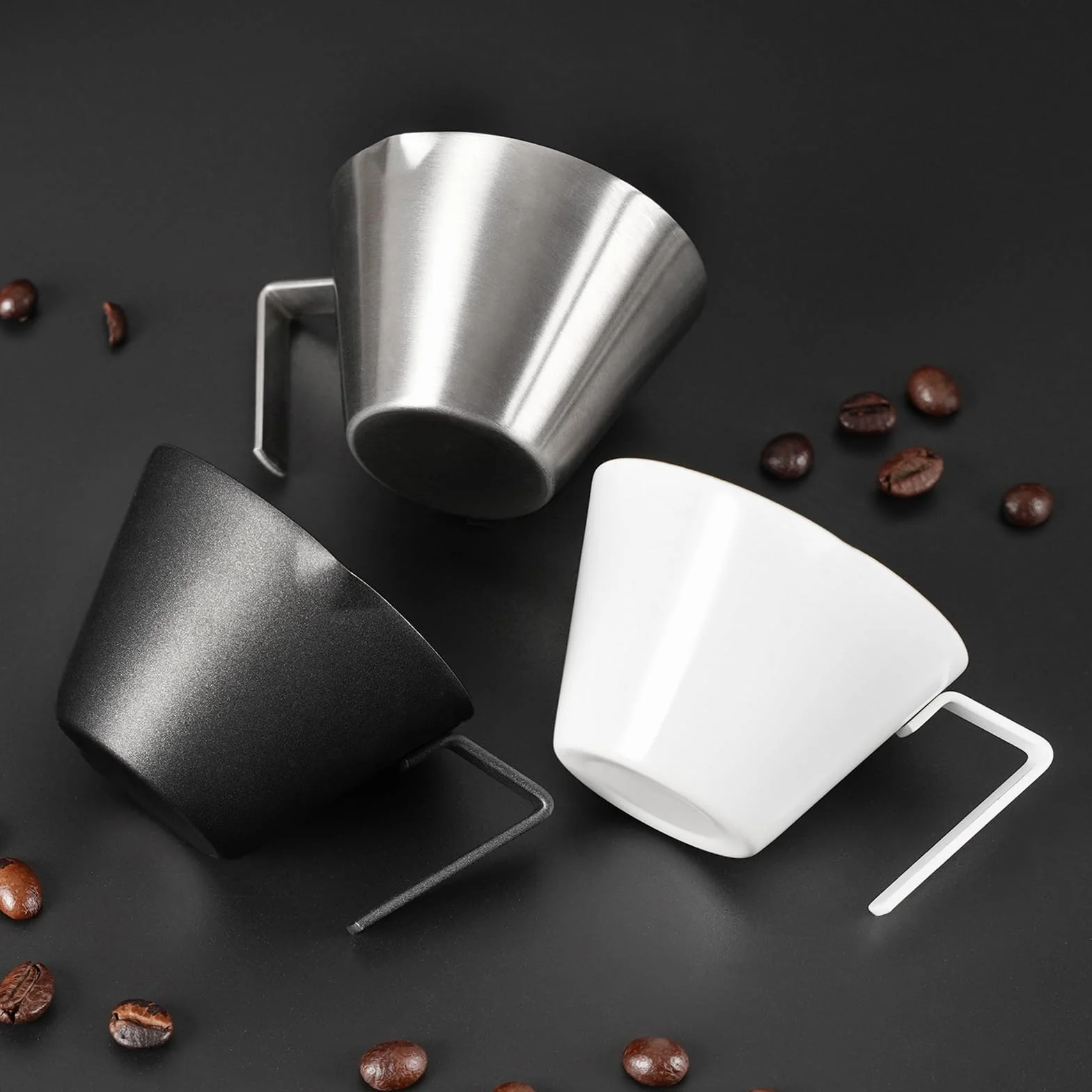 YARRAMATE Kubek do espresso z uchwytem, akcesoria do ze stali nierdzewnej, podwójna wylewka, metalowy kubek pomiarowy z podwójną skalą, kieliszek do z ustnikiem w kształcie litery V,
