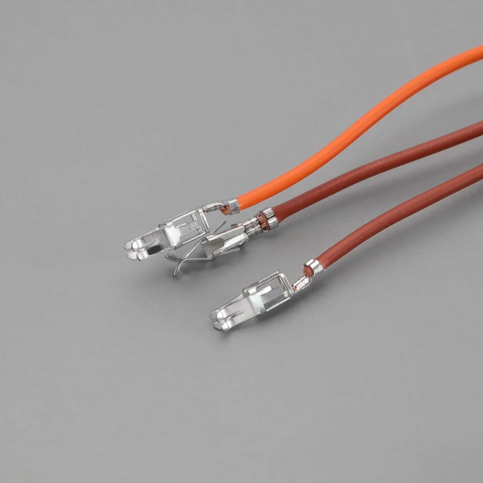Samochodowe radio stereo ISO zamiennik wiązki przewodów kompatybilny z Mazda 2001 i nowszymi 16-pinowymi wiązkami przewodów ISO adapter złącza 19 cm