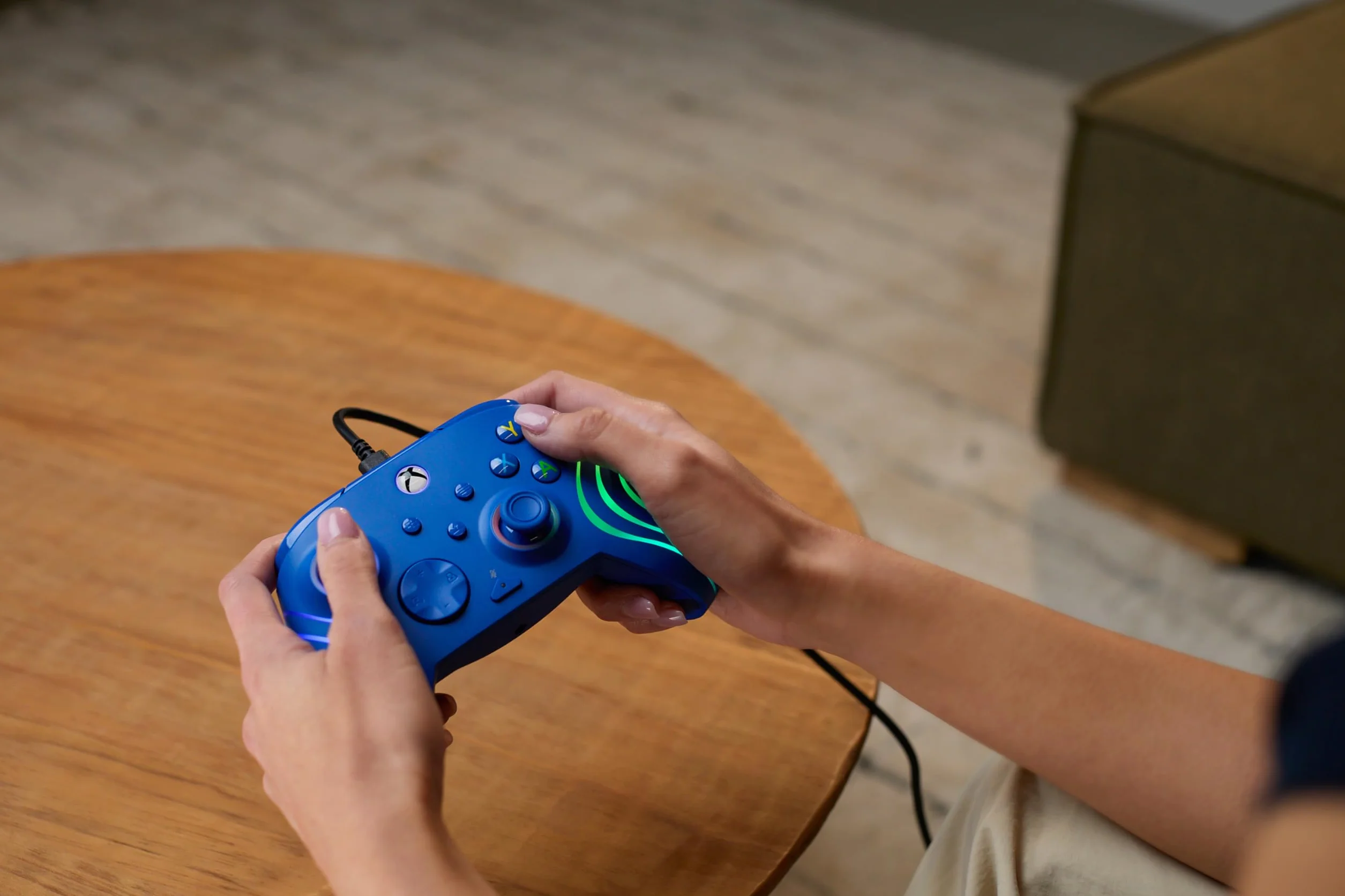 Turtle Beach Afterglow Wave Kontroler do gier RGB Niebieski Licencjonowany Xbox Series X S Xbox One Windows