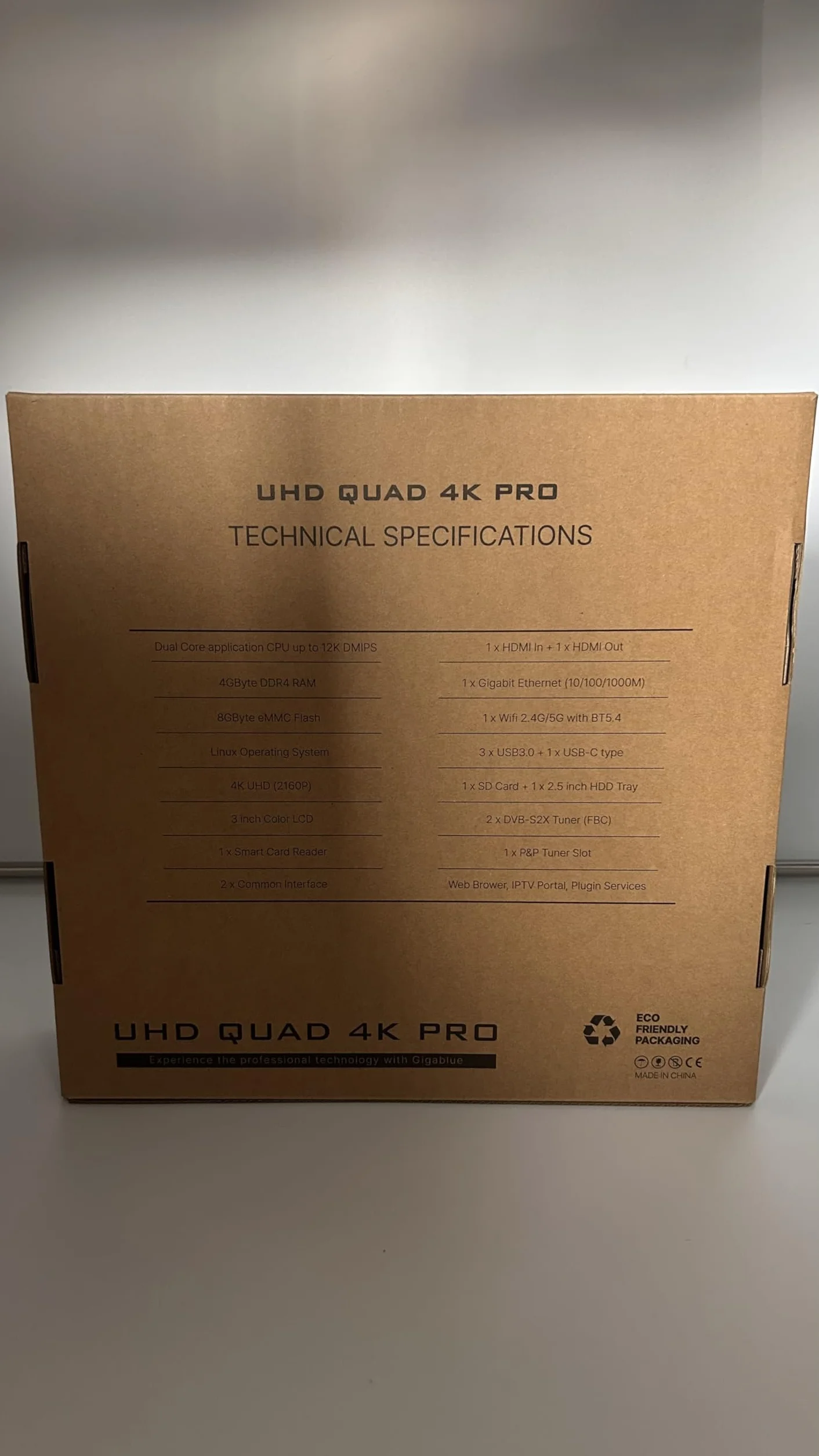 GigaBlue UHD Quad 4K Pro – odbiornik PVR z HBB-TV, Bluetooth 5.4, 2x tuner FBC DVB-S2, Gigabit-LAN (Bez HDD)
