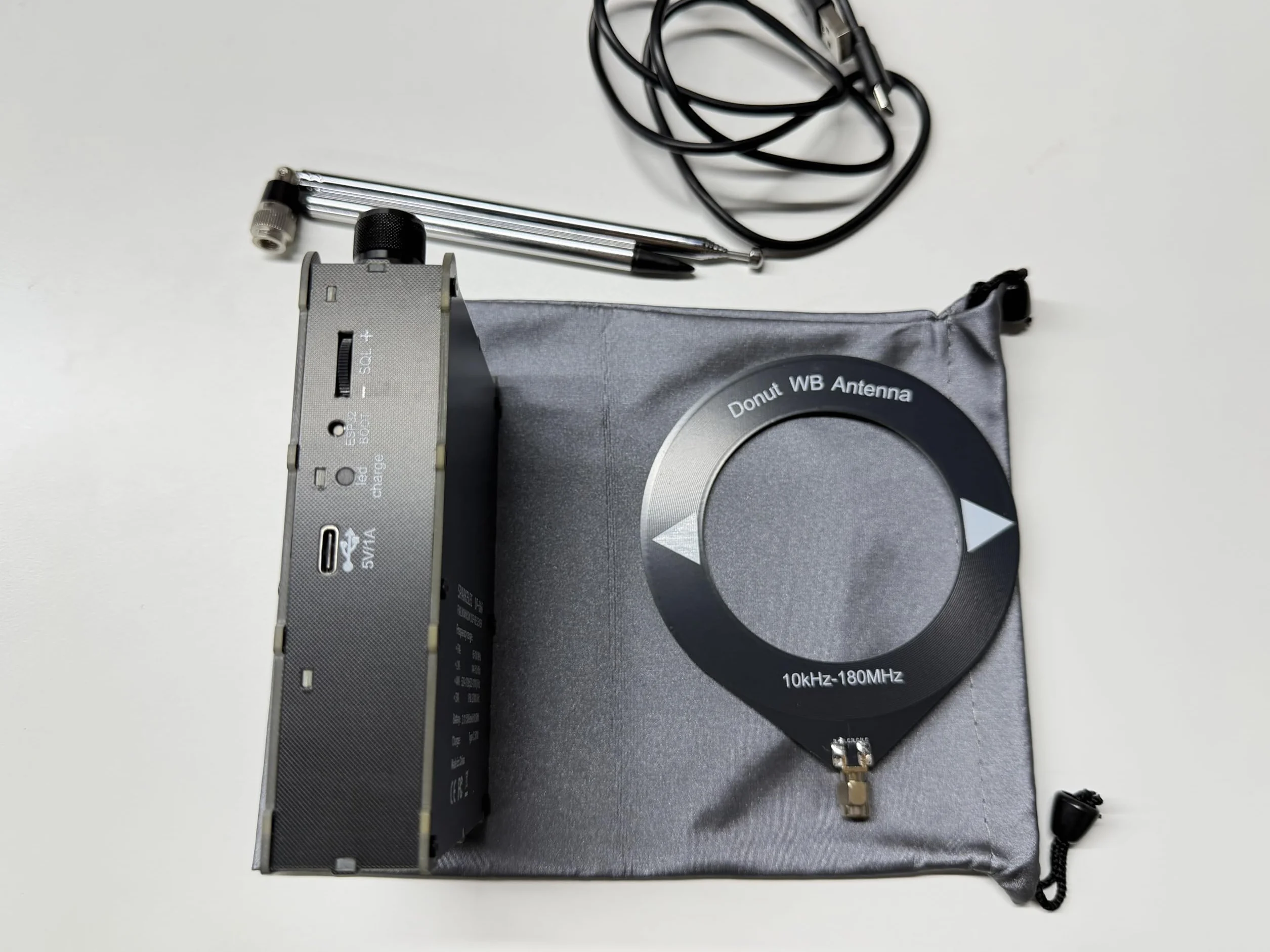 Raddy DP-666 Radio DSP Wielozakresowe Chip TEF6686, Profesjonalny Odbiornik AM/FM/LW/MW/SW RDS, 2,8" Ekran Dotykowy + Stylus, Bateria 5000mAh, Antena Teleskop. & Donut, Przenośne z Aktualizacją FW