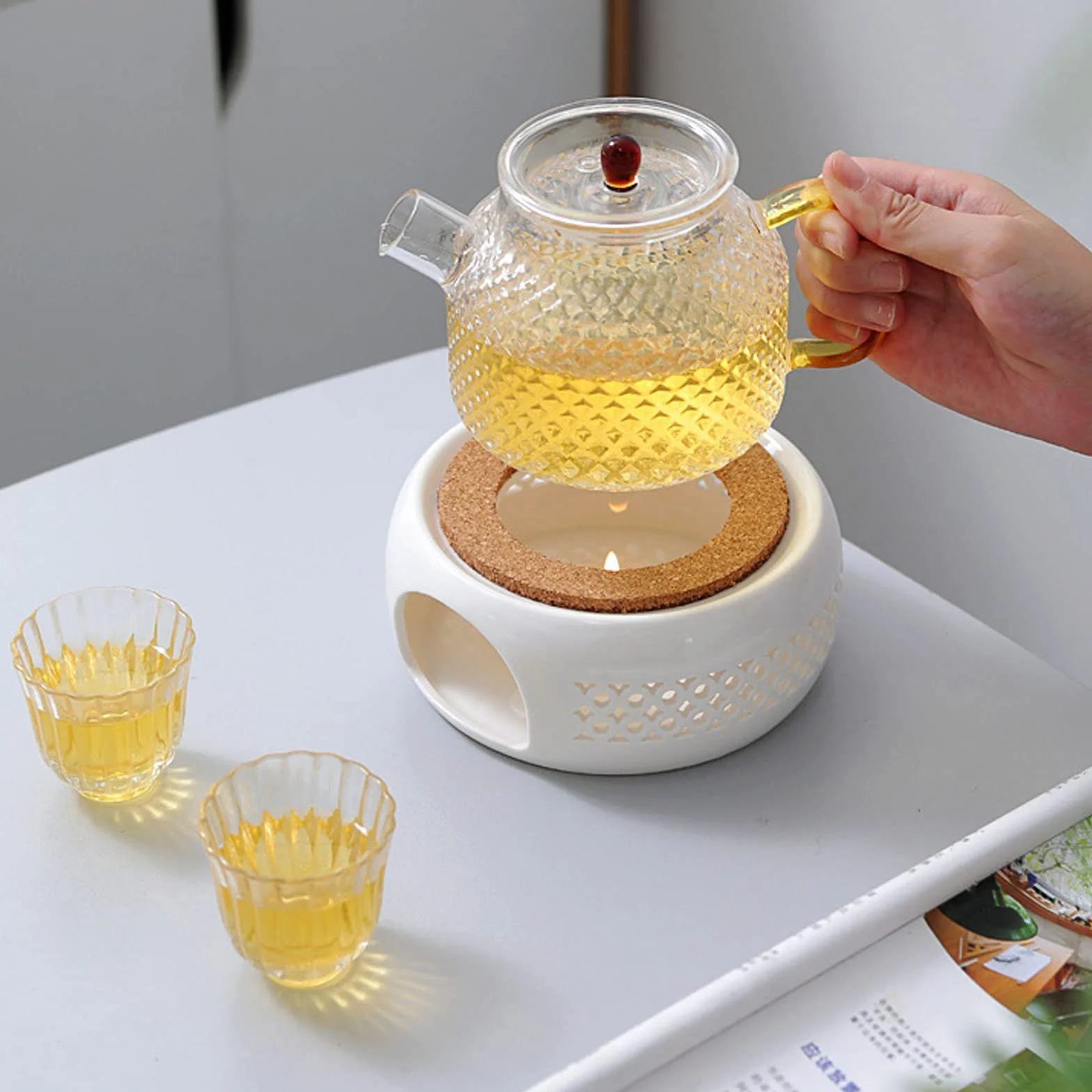 Porcelanowy podgrzewacz do czajnika, klasyczny podgrzewacz do herbaty z poduszką z korka + łyżka, pusta rzeźbiona konstrukcja, podstawa czajnika podgrzewacz do herbaty, wielofunkcyjny podgrzewacz do