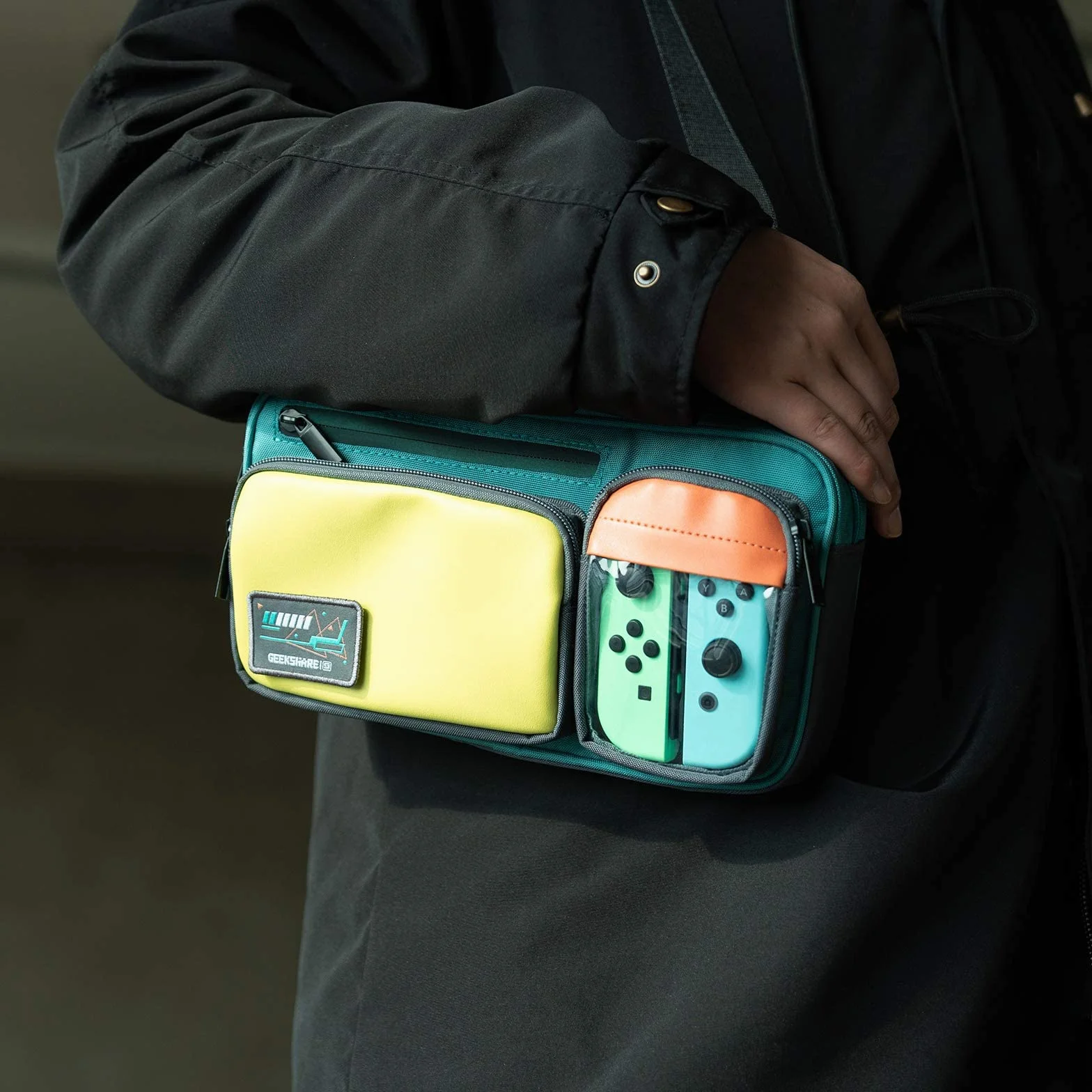 Geekshare wielofunkcyjny futerał podróżny do Nintendo Switch/Switch OLED