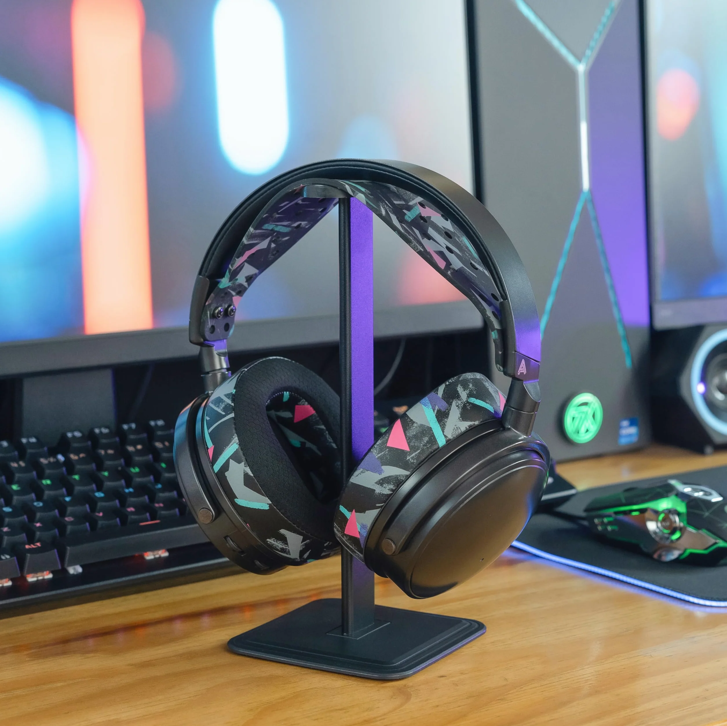 WC Mod Kit V2 Do Maxwell Gen 1 – Poduszki Żelowe Chłodzące + Ekstra Szeroki Silikonowy Pałąk Kompatybilny Z Audeze Maxwell Xbox & PS5 Gen 1 od Wicked Cushions | 90's Black