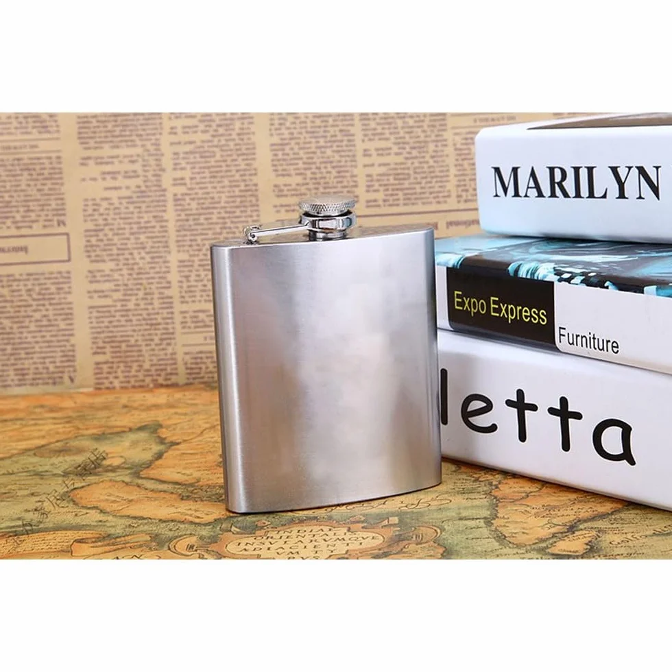 Flask na alkohol 220 ml z dwoma kieliszkami do wina - prezent dla mężczyzn