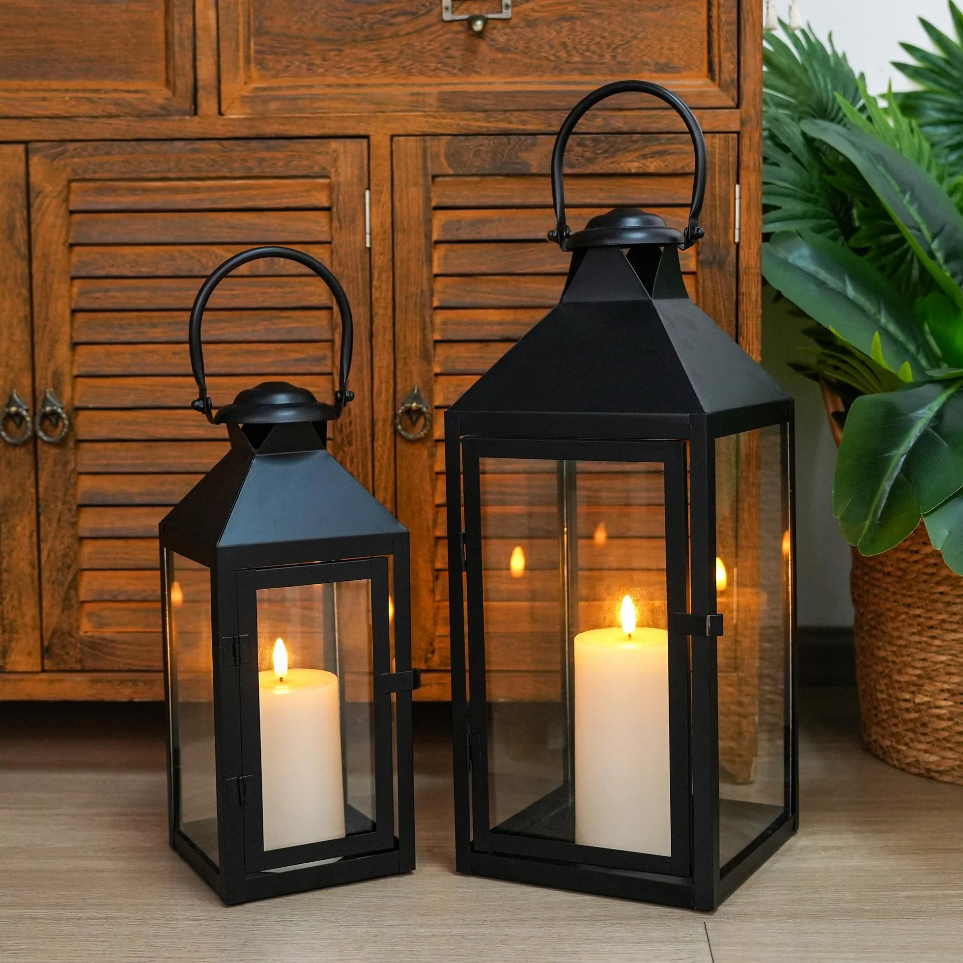 JHY DESIGN Zestaw 2 Latarni Dekoracyjnych, 44,5 cm & 24 cm Wysokości, Latarni na Zewnątrz, Czarnych, Świeca Duża, Wisząca Latarnia do Wnętrz, Imprez, Wesel, Vintage Style (Czarny)