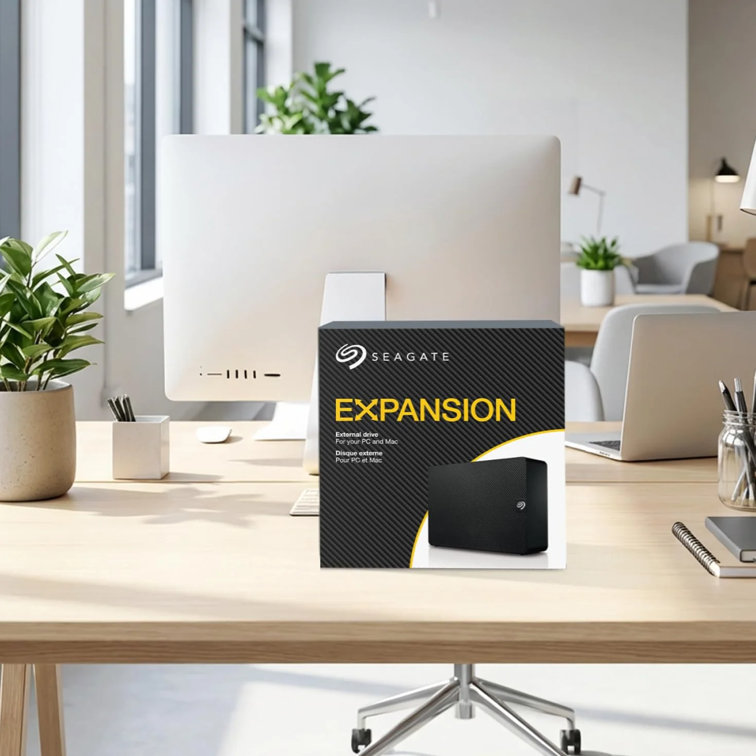 Seagate Expansion Desktop, 10TB, Zewnętrzny dysk twardy Seagate - USB 3.0, Rescue Data Recovery Services (usługi odzyskiwania danych) (STKP10000400)