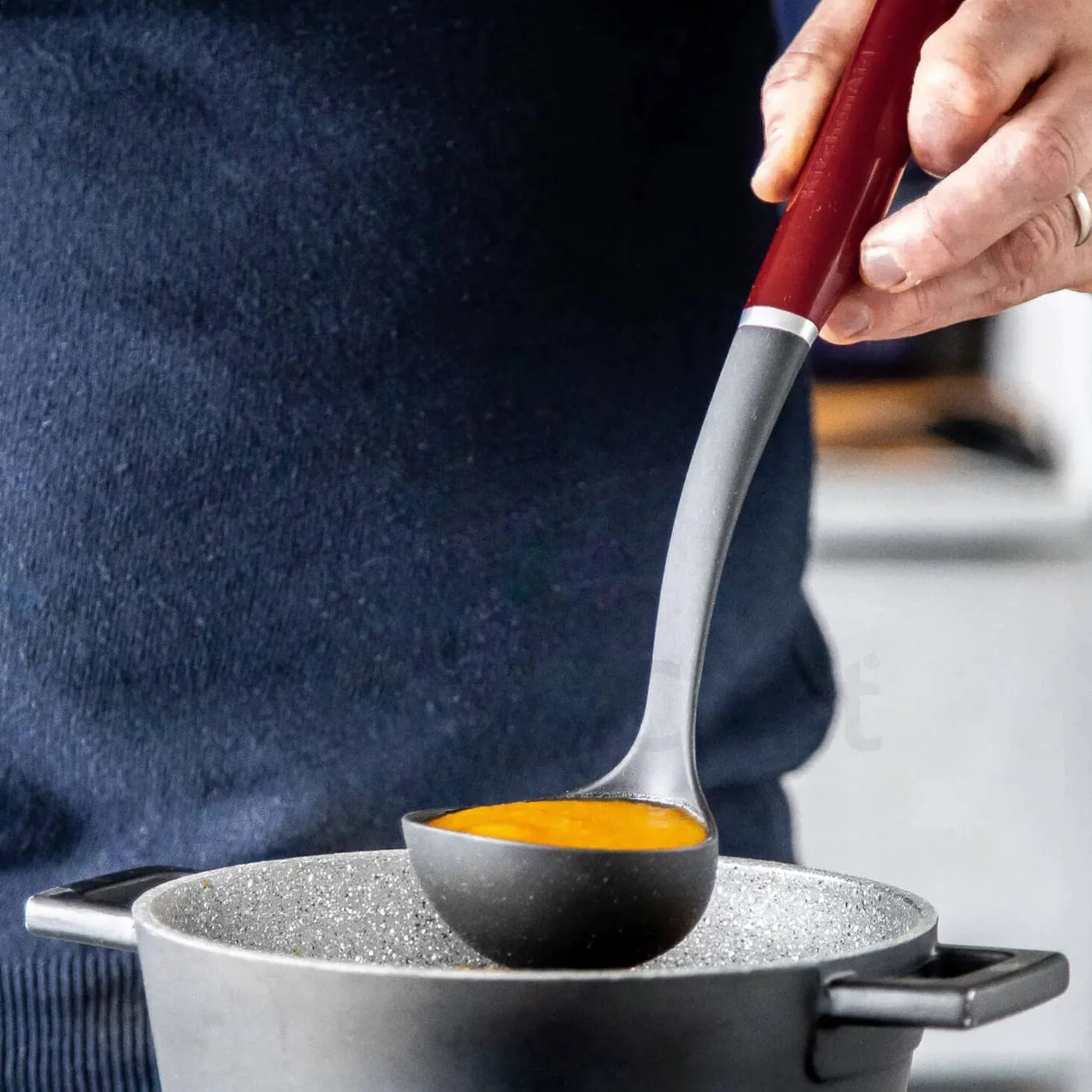 KitchenAid Chochla Kuchenna Odporna na Wysoką Temperaturę Bezpieczna dla Powłok Empire Red