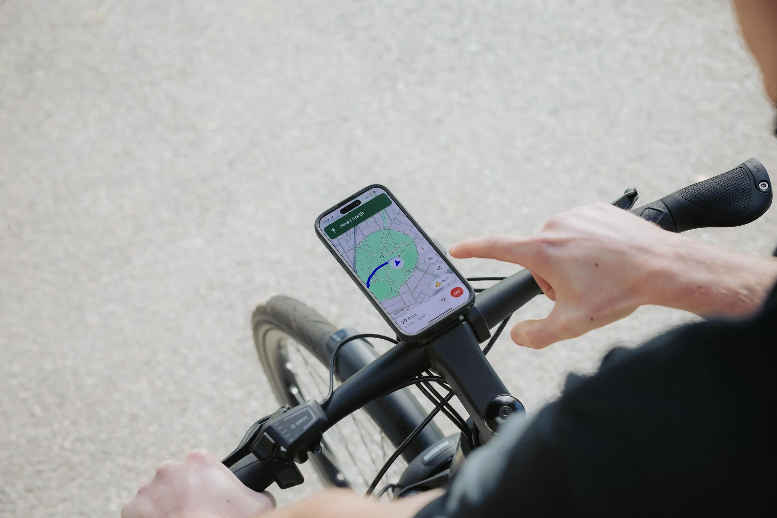 Quad Lock Out Front PRO uchwyt na kierownicę rowerowy uchwyt na telefon (V2) z MAG etui na telefon do Google Pixel 7