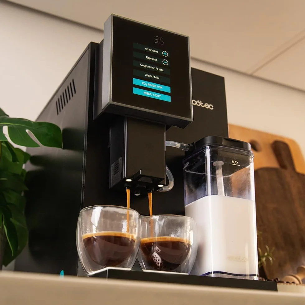 Cecotec Cremmaet Compactccino Superautomatyczny ekspres do kawy 1450 W 19 bar Thermoblock