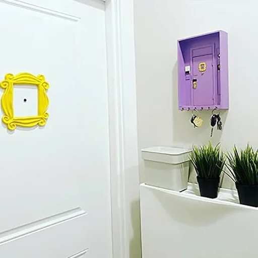 Brelok ścienny drewniany wieszak na klucze 6 haczyków Friends Monica