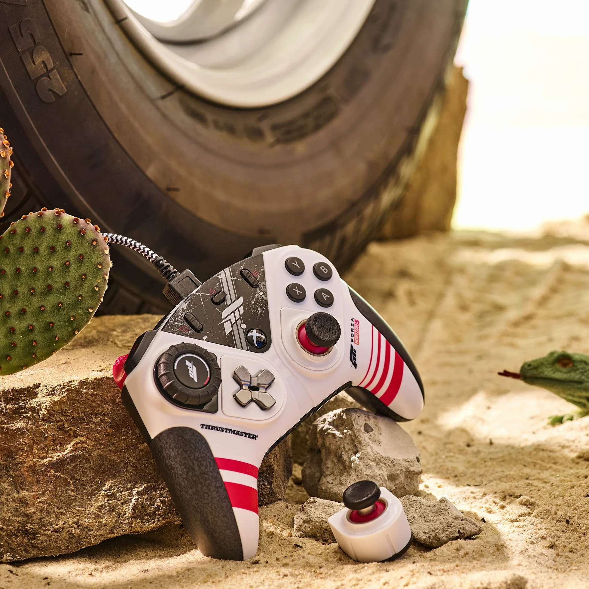 Thrustmaster ESWAP XR PRO CONTROLLER FORZA HORIZON 5 EDITION, Modułowy Przewodowy Kontroler Gier, Racing Wheel Module, Oficjalna Licencja FORZA HORIZON 5/Xbox, Precyzyjne Minidrążki, Przełączniki Tact