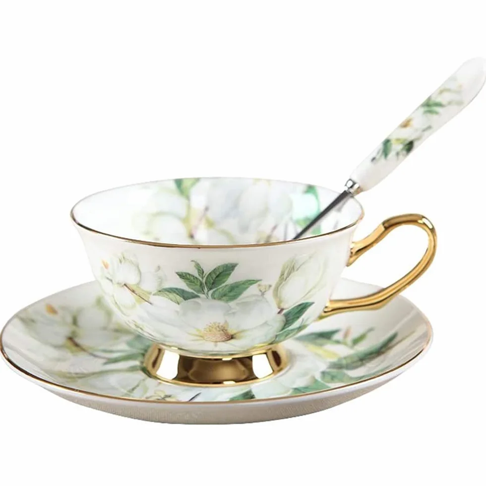Kamelia porcelana kostna 3-częściowy zestaw kubków i spodków z łyżeczkami ceramiczny do kawy herbaty