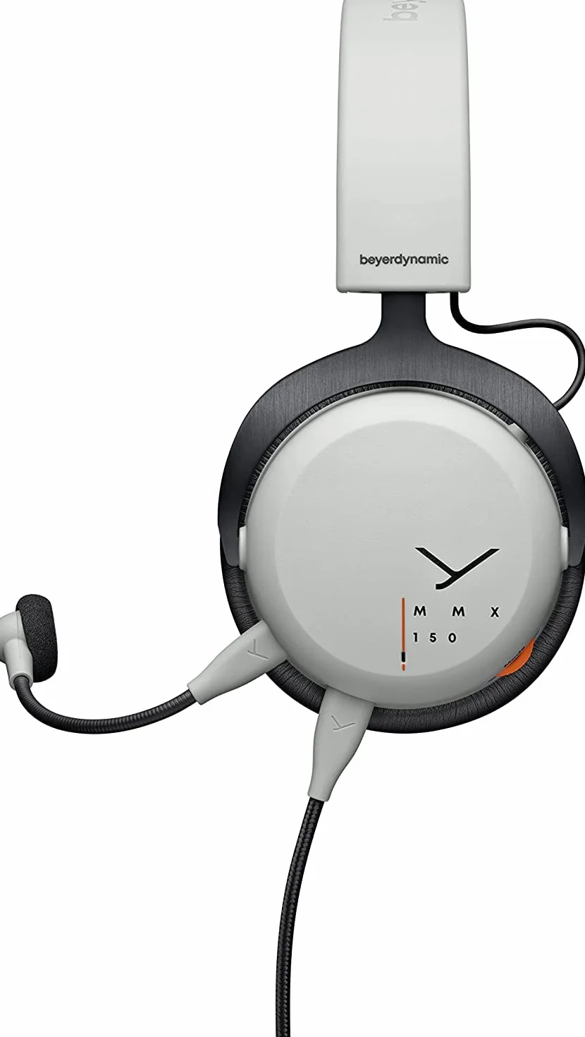 Słuchawki do gier beyerdynamic MMX 150 z zaawansowanym systemem, szarym kolorem i mikrofonem Meta Voice zapewniają doskonały dźwięk na wszystkich urządzeniach do gier.