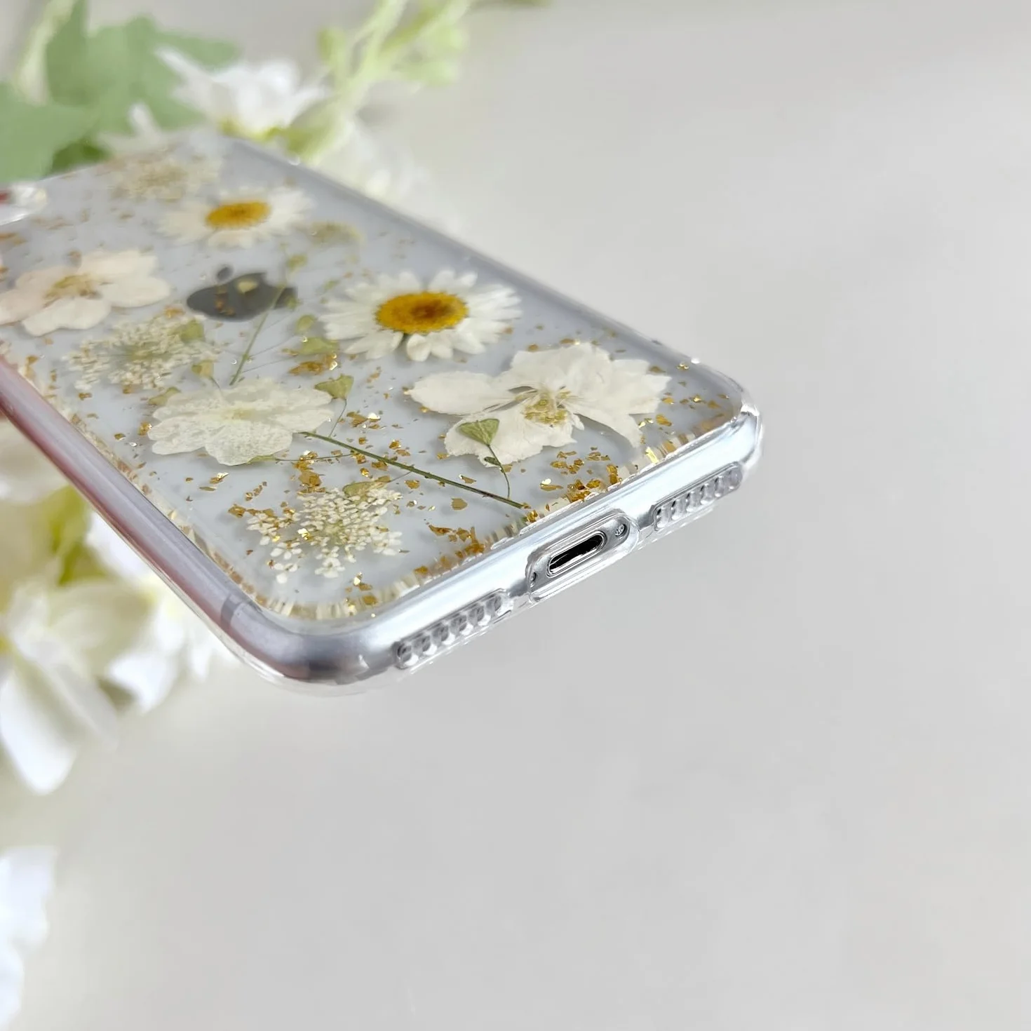 AMART na iPhone 7/8/SE 3/SE 2020 etui z kwiatami, przezroczyste etui z prawdziwymi suszonymi kwiatami, przezroczyste z motywem brokatu miękkie silikonowe etui ochronne na iPhone SE 3 (złoty kwiat)