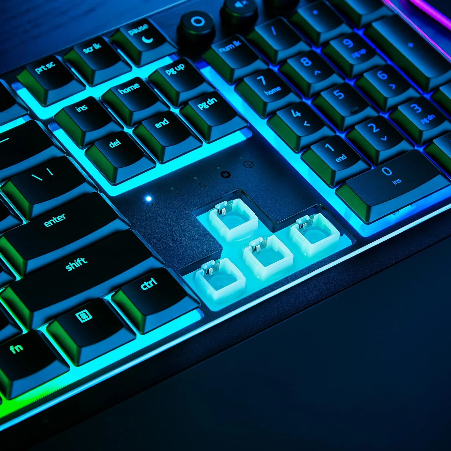 Razer Ornata V3 X - klawiatura do gier z płaską membraną mecha, przełączniki z membraną, ergonomiczne podparcie dłoni, klawisze z powłoką anty-UV) QWERTY US Layout | czarny