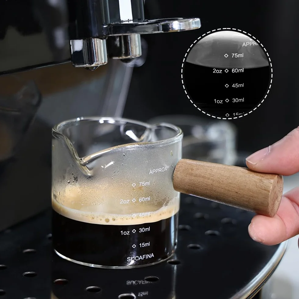 HOTUT Dzbanek z podwójną wylewką, z drewnianym uchwytem, do kawy espresso, z miarką, wylewka w kształcie litery V, podwójna, na mleko, do domu, biura, kawiarni, 75 ml