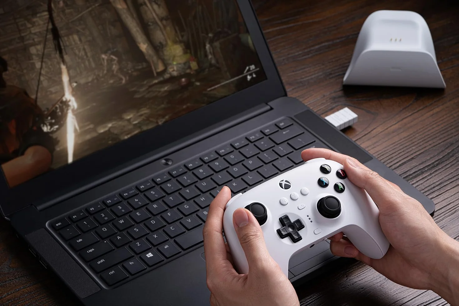 8BITDO Ultimate 3-mode Gamepad Xbox White
