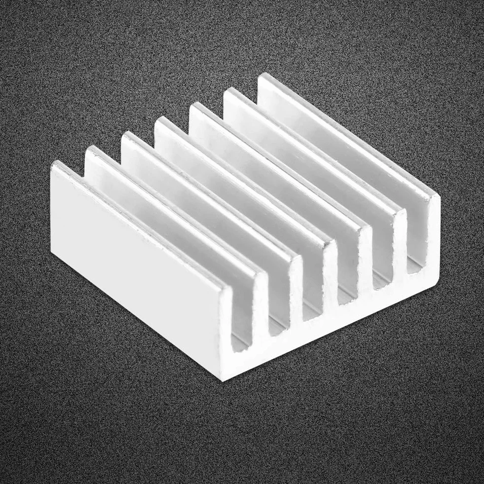 12 szt. Zestaw radiatora aluminiowego z klejem z tyłu Radiator 14 × 14 × 6 mm