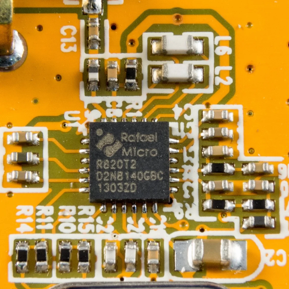 Zestaw odbiorników NESDR Mini 2 USB RTL-SDR i ADS-B, tuner RTL2832U i R820T2, wejście MCX. Tanie radio definiowane programowo, kompatybilne z wieloma pakietami oprogramowania SDR. Tuner R820T2 i