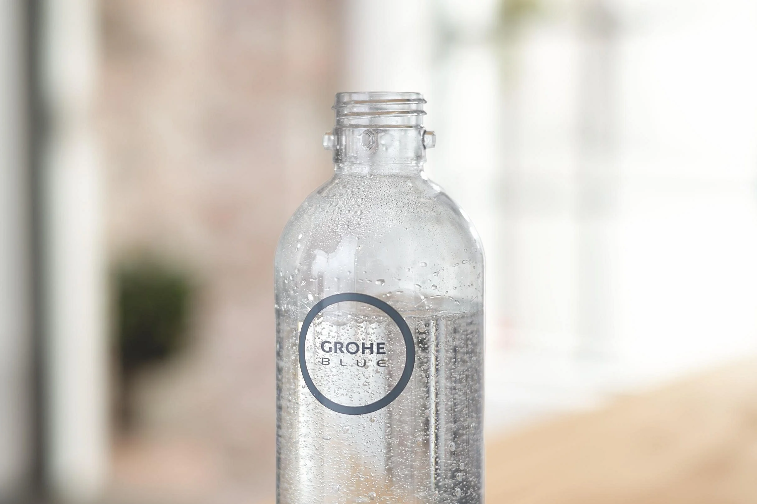 GROHE Blue Fizz butelka na wodę 850 ml czarna 41250K00