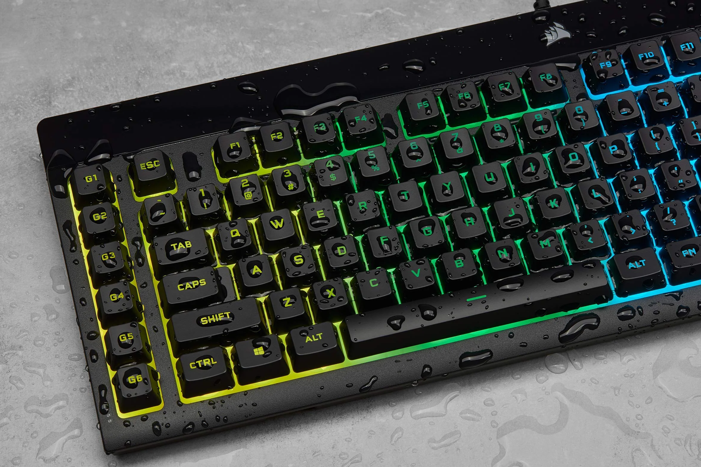 CORSAIR K55 RGB PRO przewodowa klawiatura do gier, IP42, odporna na kurz i zalanie, 6 klawiszy makro z integracją Elgato, kompatybilna z iCUE, QWERTY UK, PC, Mac, Xbox, czarna