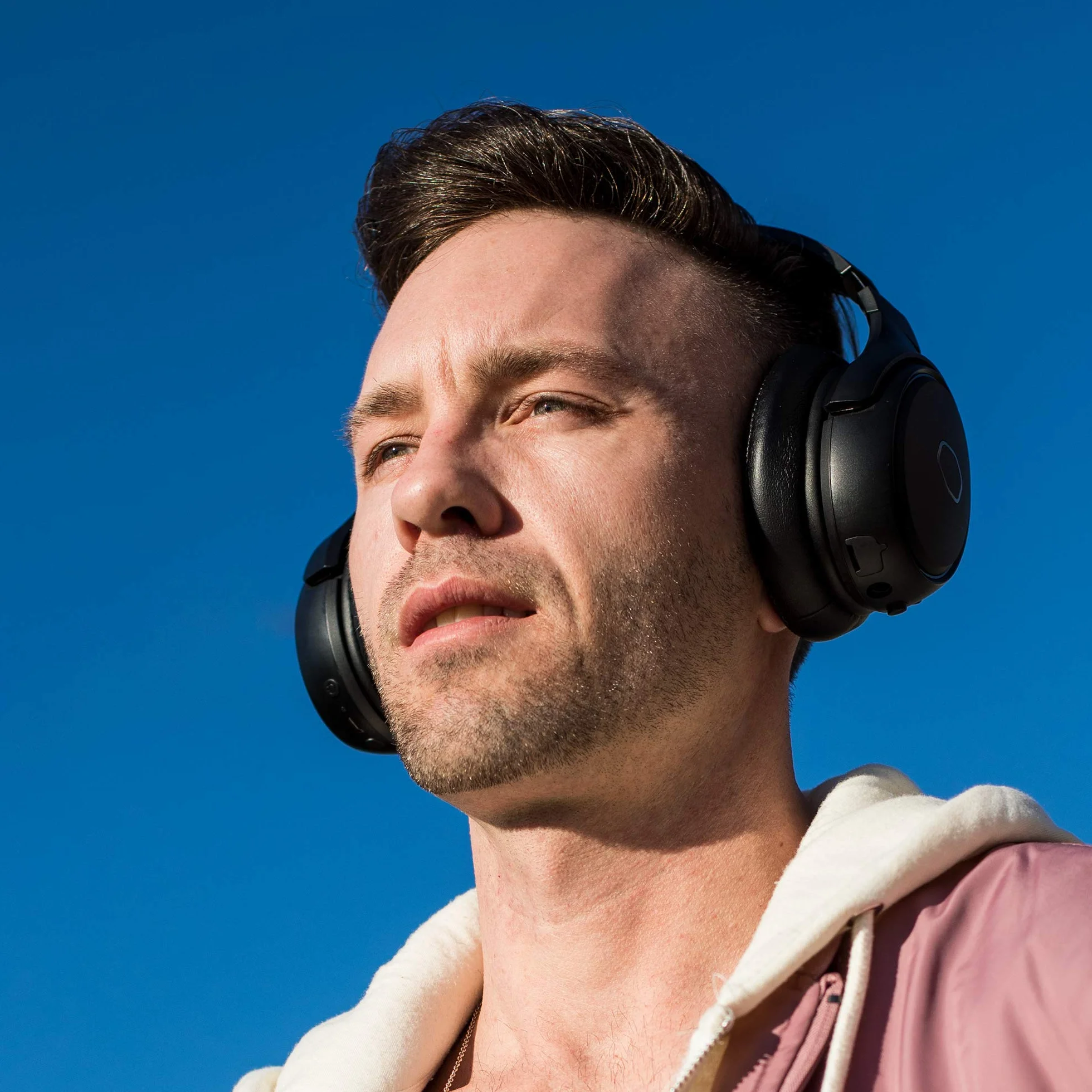 Cooler Master MH670 Wireless Gaming Headset with Virtual 7.1 Surround Sound - PC & Console Compatible with 50mm Neodymium Audio Drivers, Ultra-Clear Boom Mic and Portable Frame - USB Type A/C / 3.5mm
