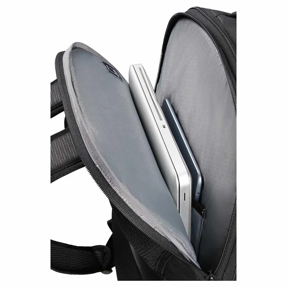 Samsonite Roader - Rozszerzalny plecak laptopa 17,3 cala, 46 cm, 31,5/39,5 L, czarny (głęboki czarny)