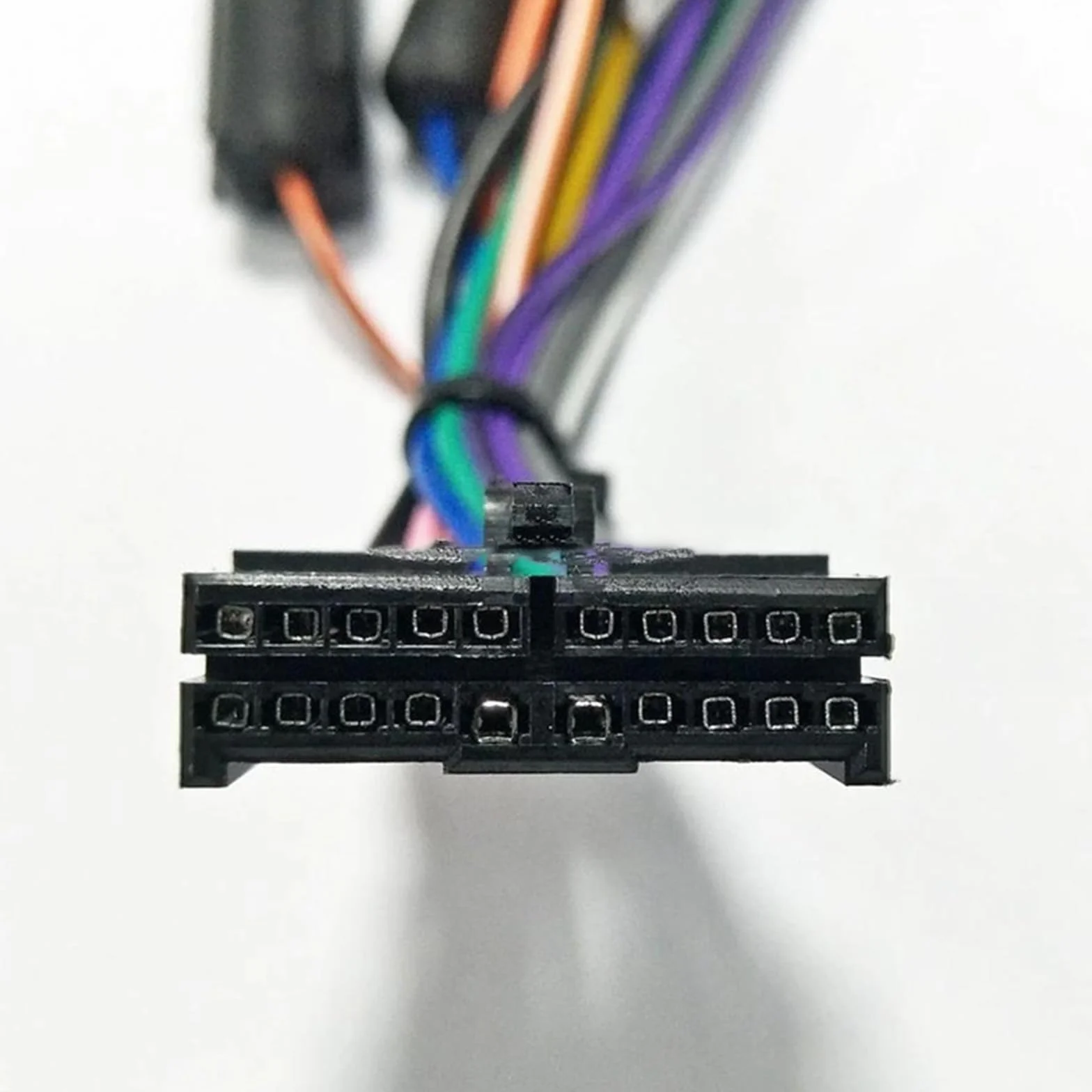 20-biegunowy adapter kablowy na ISO, standardowy adapter do wiązki kabli, adapter do radia samochodowego, 20-biegunowy adapter do radia samochodowego ISO, z przewodami sterującymi na kierownicy i