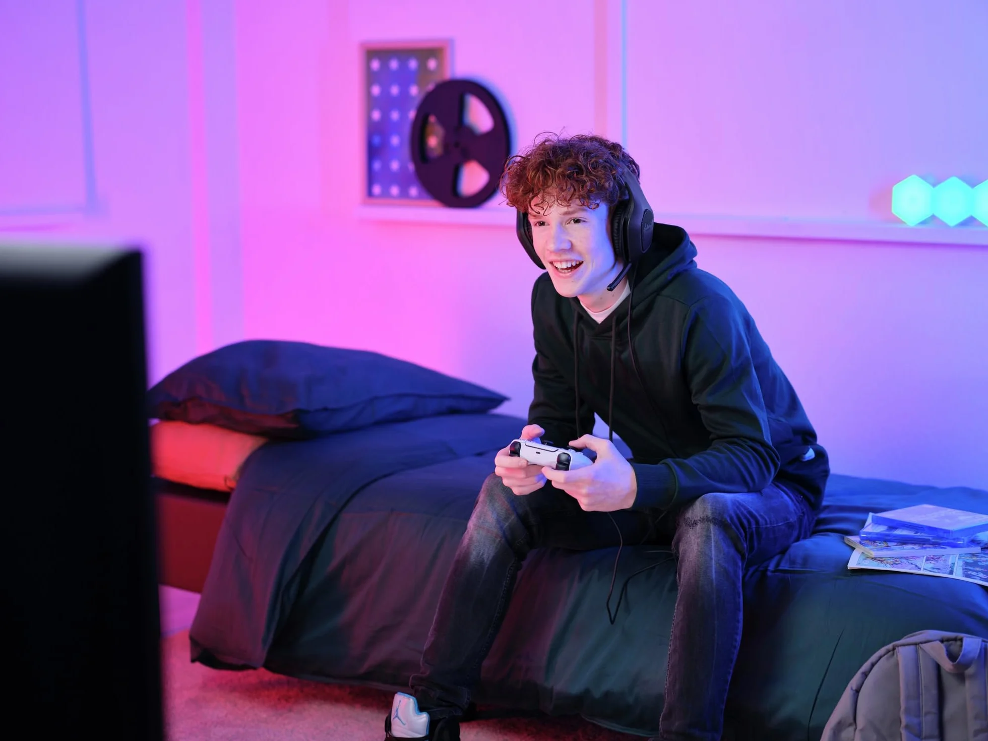 Trust GXT 418 Rayne Lekkie Słuchawki Gamingowe PC Xbox PS5 PS4 Switch Smartfon, Jack Audio 3.5mm, Kabel 2m, Przetworniki 50mm, Odchylany Mikrofon, Headset Przewodowy do Komputera i Konsoli, Czarny