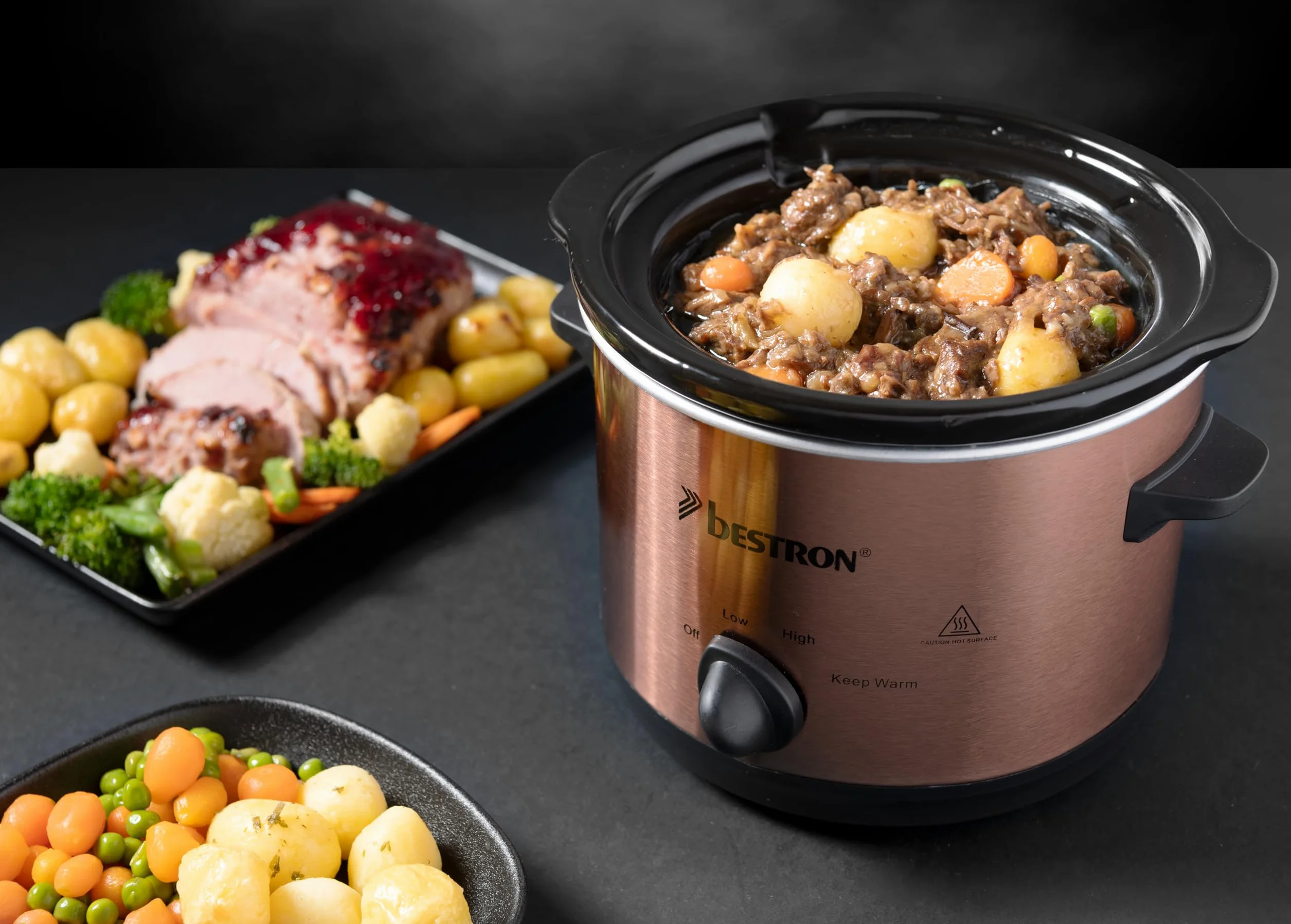 Bestron Slowcooker 1,5 L dla 2 osób, wolnowar z ceramiczną patelnią i szklaną pokrywką, 3-stopniowy termostat, Copper Collection