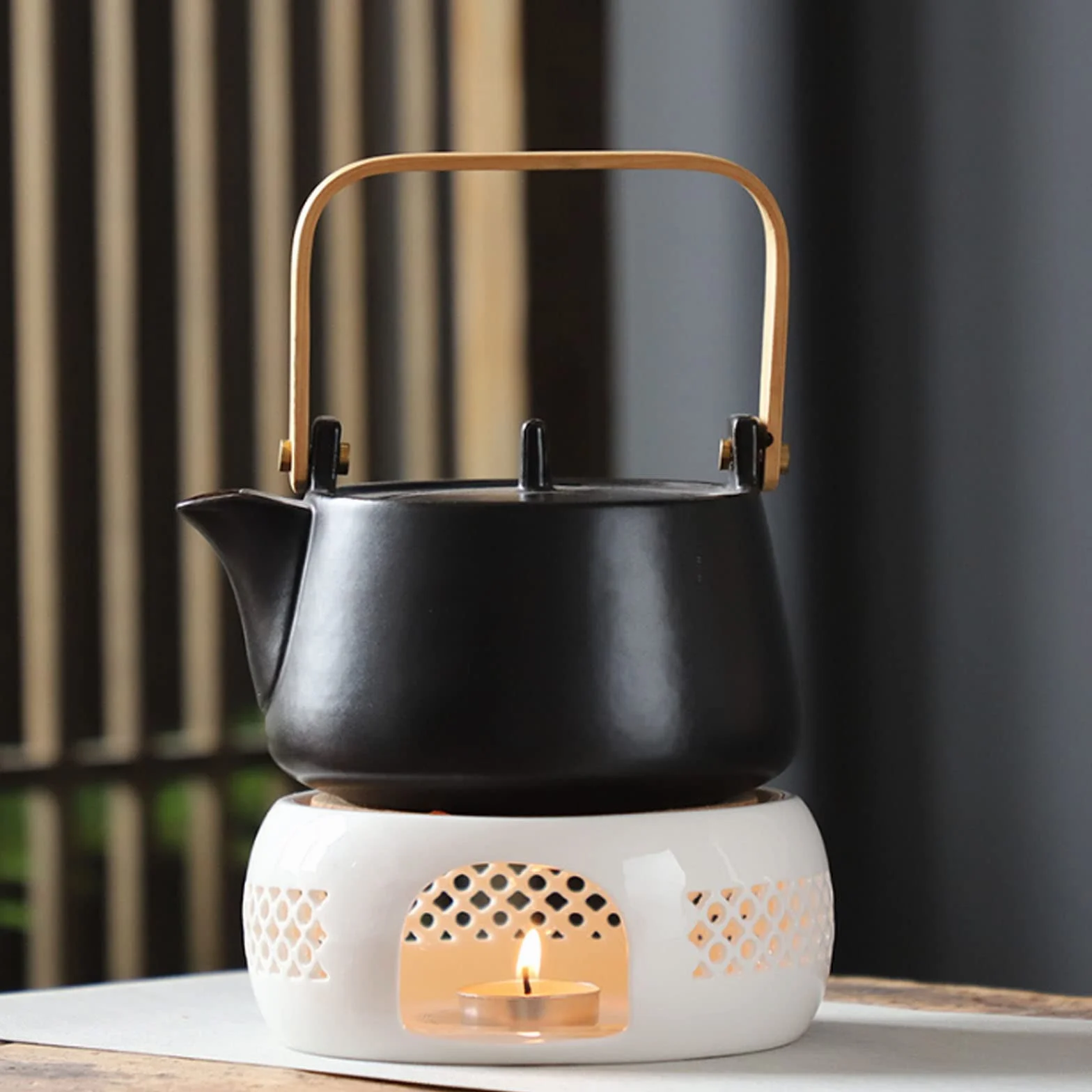 Porcelanowy podgrzewacz do czajnika, klasyczny podgrzewacz do herbaty z poduszką z korka + łyżka, pusta rzeźbiona konstrukcja, podstawa czajnika podgrzewacz do herbaty, wielofunkcyjny podgrzewacz do