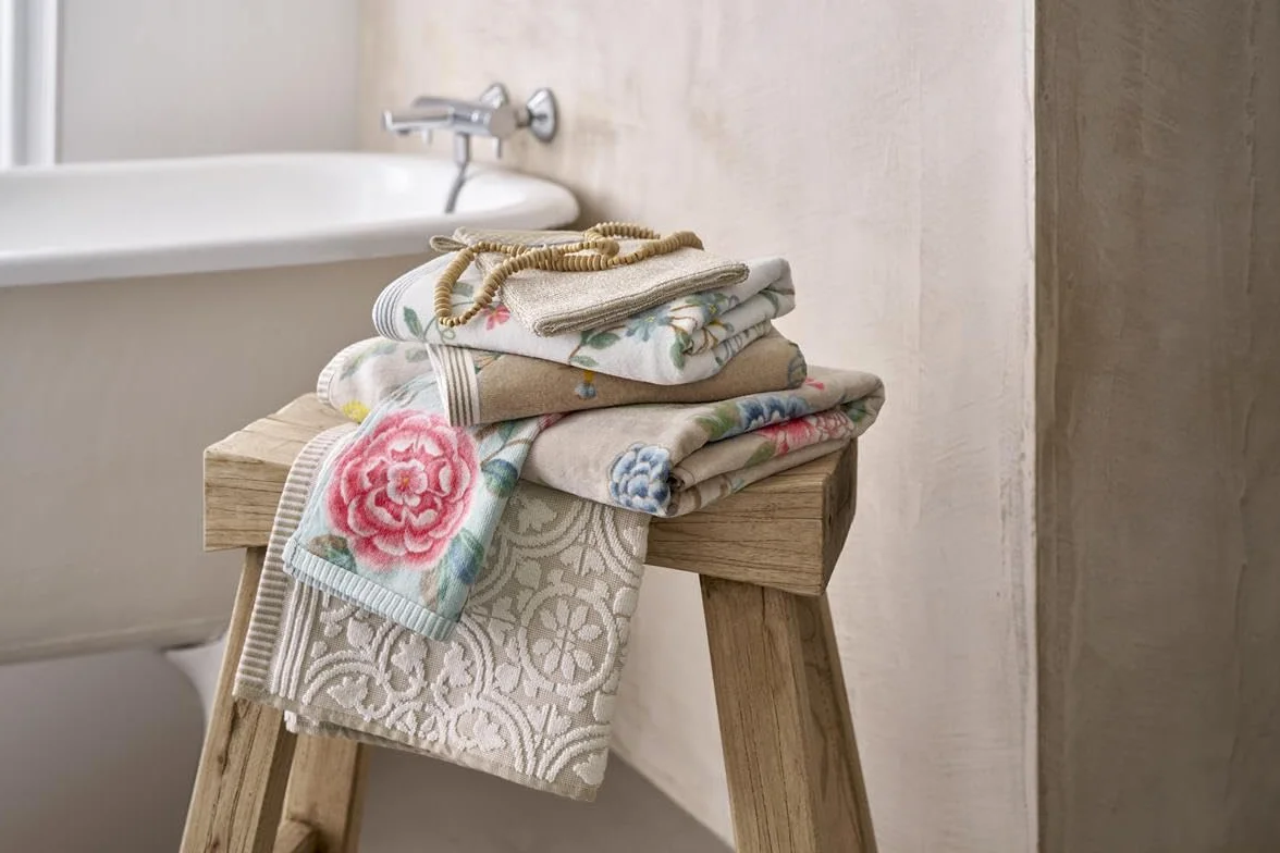 Pip Studio Les Fleurs ręcznik khaki 55 x 100 cm