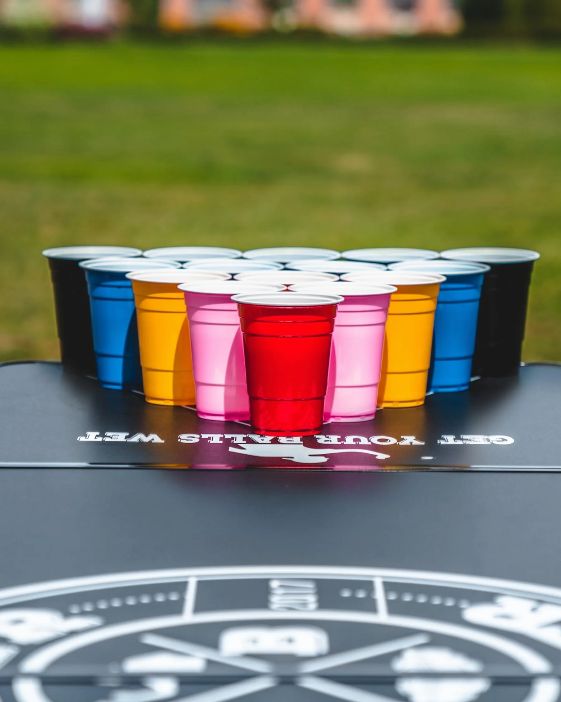 BEERBALLER® Mix Cups - 5 kolorów - 55 kubków do piwnego ponga - 3 piłeczki do piwnego ponga | 473 ml - kubki imprezowe 16 uncji | można myć w zmywarce i wielokrotnego użytku