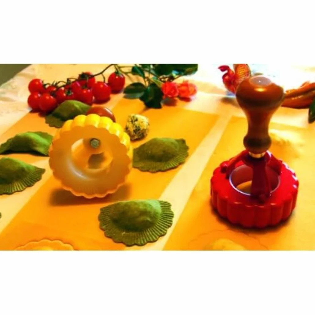 Wykrojnik do ravioli Margerite śr. 90 mm z wypychaczem do sprężyn 990275