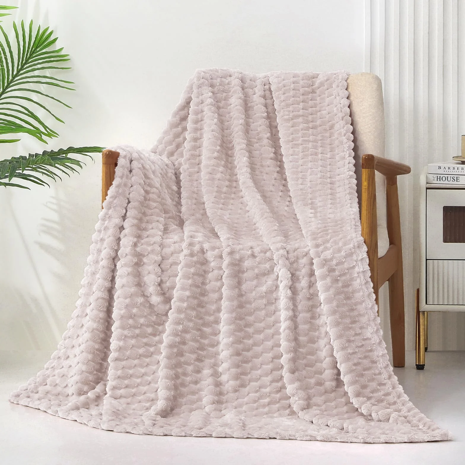 Exclusivo Mezcla Koc pluszowy, koc polarowy, puszysta narzuta na sofę 130 x 170 cm, koc z tkaniny jacquard, koc dzienny, ciepły i lekki na wszystkie pory roku, beżowy