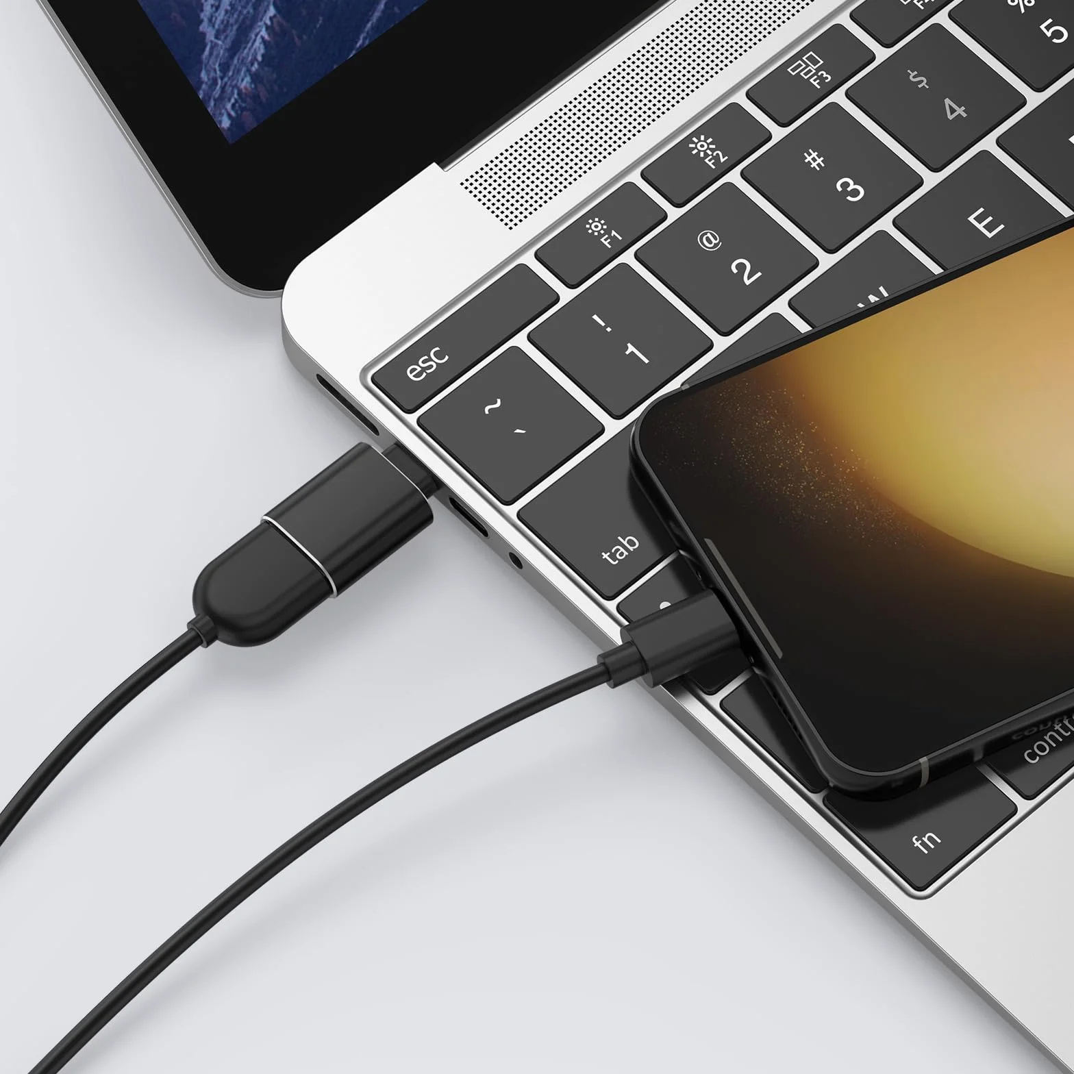 Oumida 【3 sztuki】 adapter USB C na USB 3.0 żeński do telefonu OTG Adapter Thunderbolt 4/3 na USB kompatybilny z iPhone 16 15 Seria MacBook Pro M4 Mac mini Galaxy S24 A55 (Czarny)