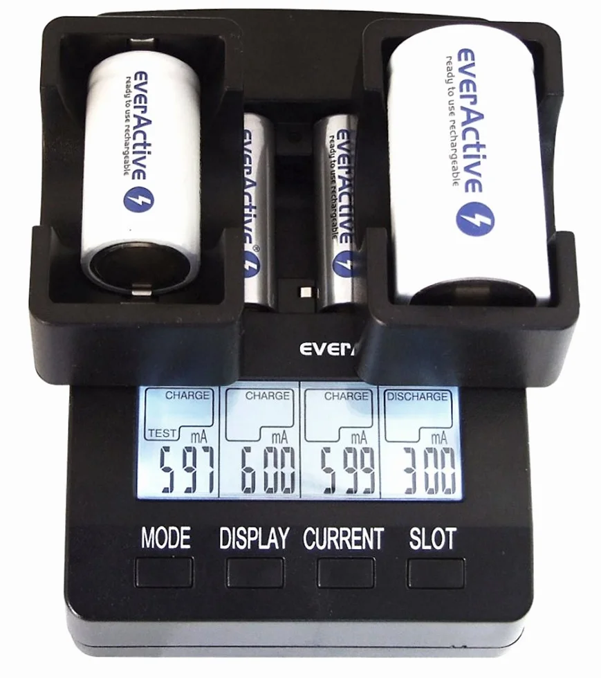 everActive Ładowarka do 4 akumulatorów AAA AA, profesjonalny i szybki, wyświetlacz LCD, test pojemności, wewnętrzny test oporu, model: NC-3000