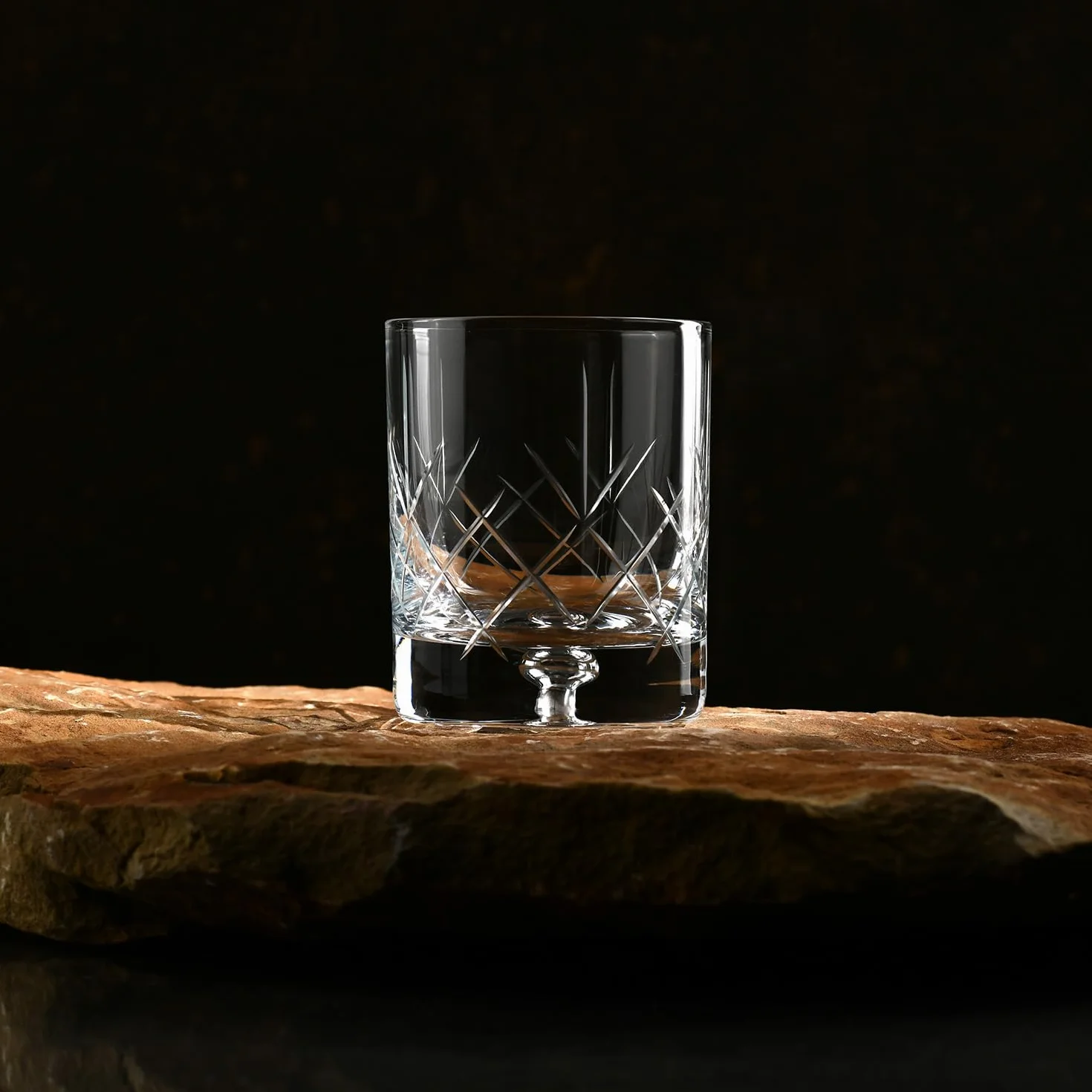 KROSNO Szklanki do Whisky 250 ml, 4 Sztuki Saga, Kryształowe, Szlifowane, Ręczna Produkcja, Klasyczne Szklanki do Alkoholu