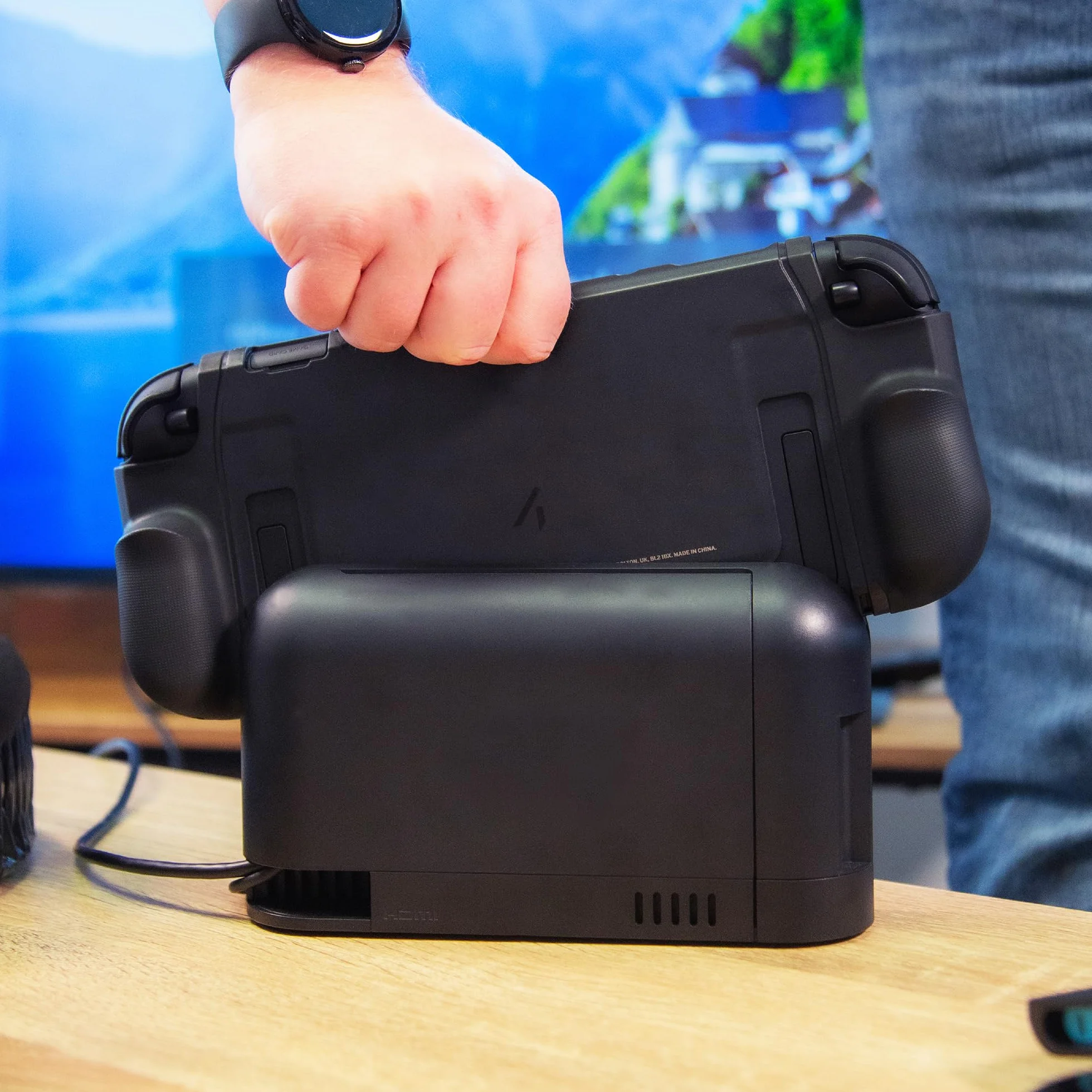 STEALTH Etui na kontroler z klipsem kompatybilne z Switch 2, trwałe i lekkie