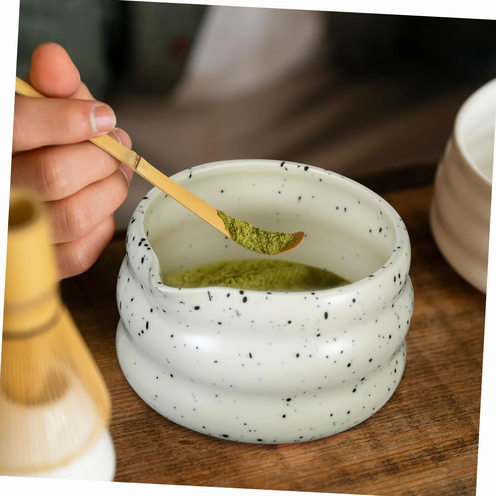Amosfun 1 zestaw japoński zestaw do herbaty matcha ceramiczny uchwyt na trzepaczkę do tradycyjnego przygotowania matchy dziadka urodziny podnieś swój rytuał herbaty z elegancją
