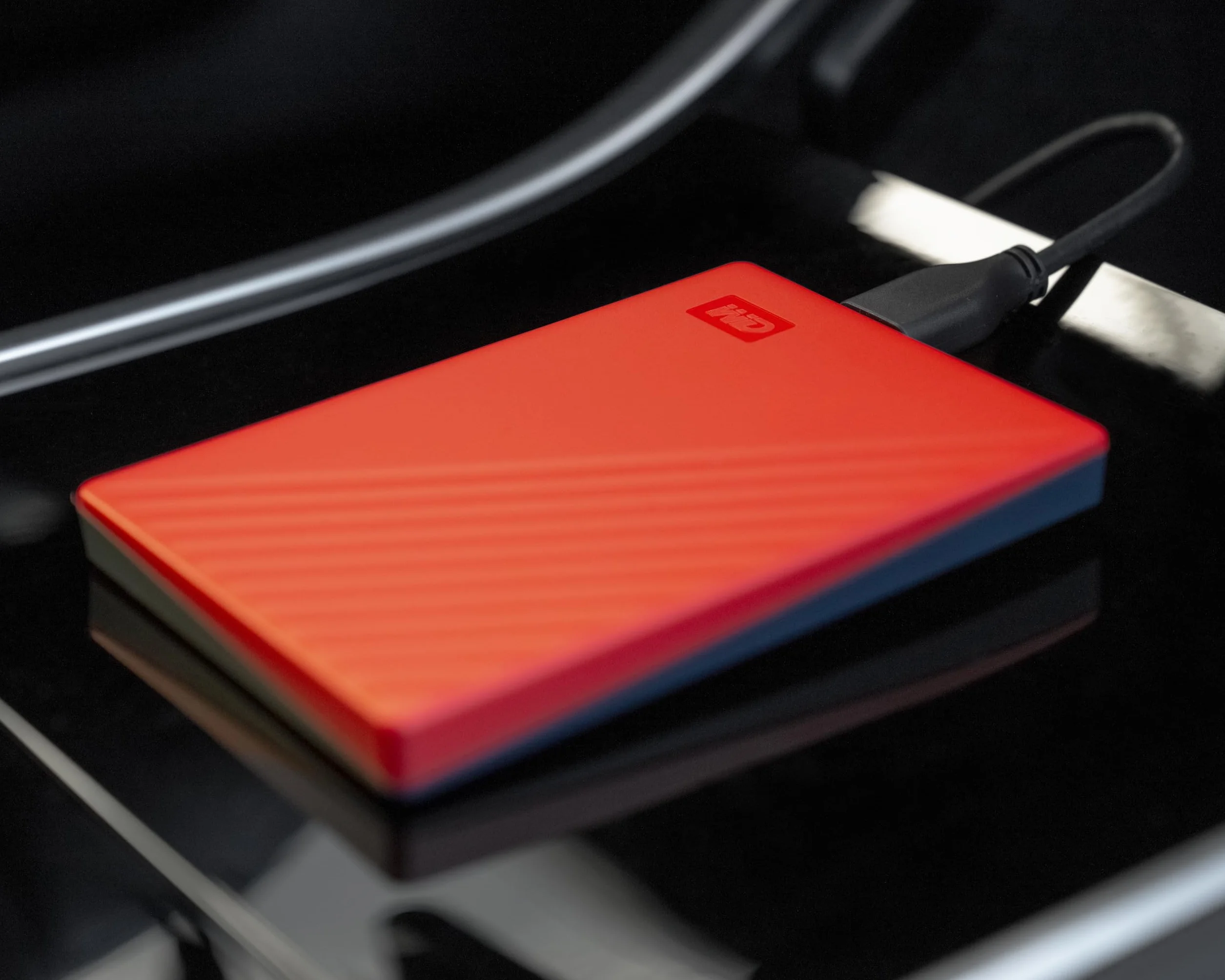WD 4 TB My Passport Portable HDD USB 3.0 with software for device management, backup and password protection - Red - Works with PC, Xbox and PS4