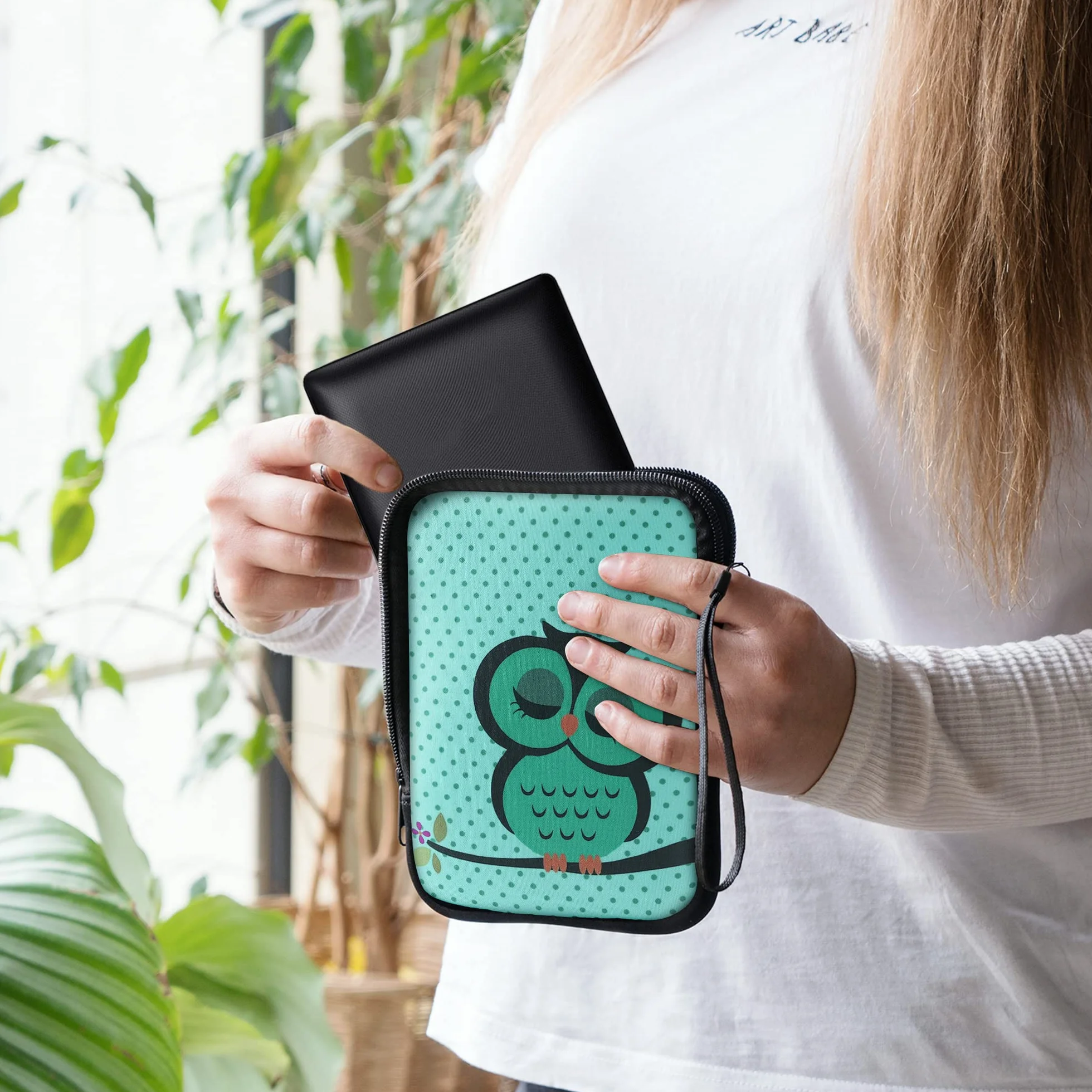 kwmobile pokrowiec ochronny do czytnika e-czytników - Etui ochronne 17 x 12 x 2 cm do neoprenowego e-czytnika - lodowaty turkusowo-brązowy