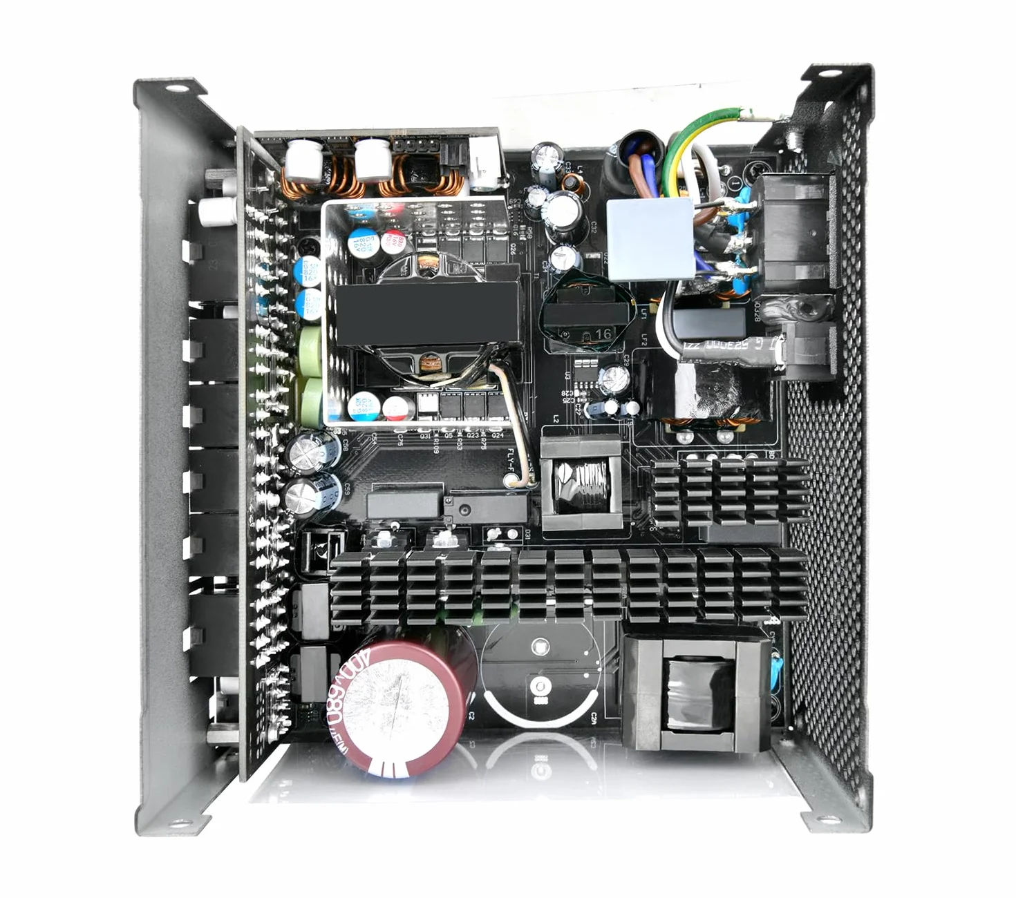 Thermaltake Toughpower PT 850W | ATX 3.1 | PCIe 5.1 12+4-Pin-Anschluss| geräuscharmer 135mm-Lüfter | Low Profile Kabel | 80Plus Platin | Modulares Netzteil | Black