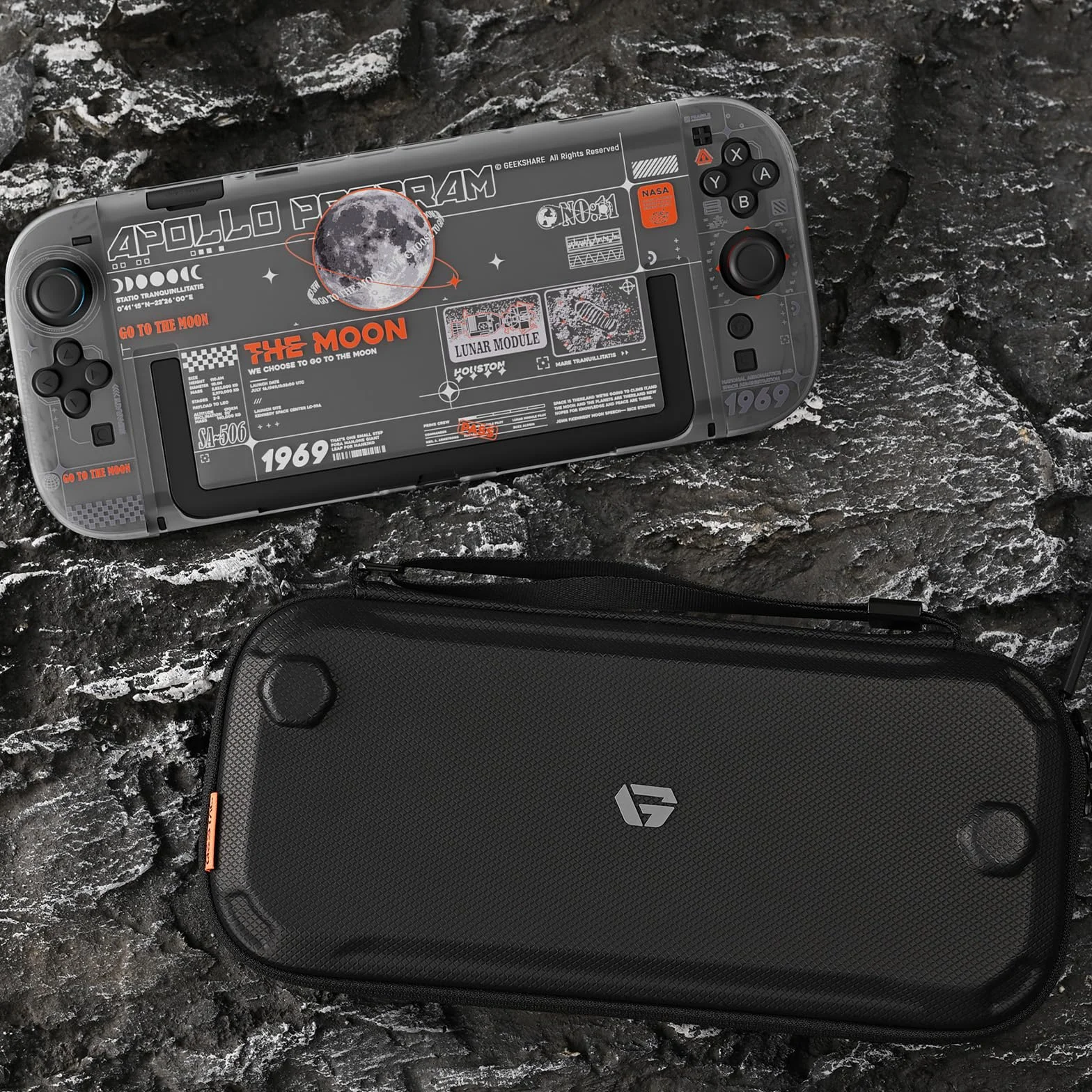 GeekShare Twarde etui kompatybilne z Switch 2 (2025), przezroczysta obudowa ochronna przeciw zarysowaniu kompatybilna z Switch 2 z odpinanym uchwytem JC, The Moon