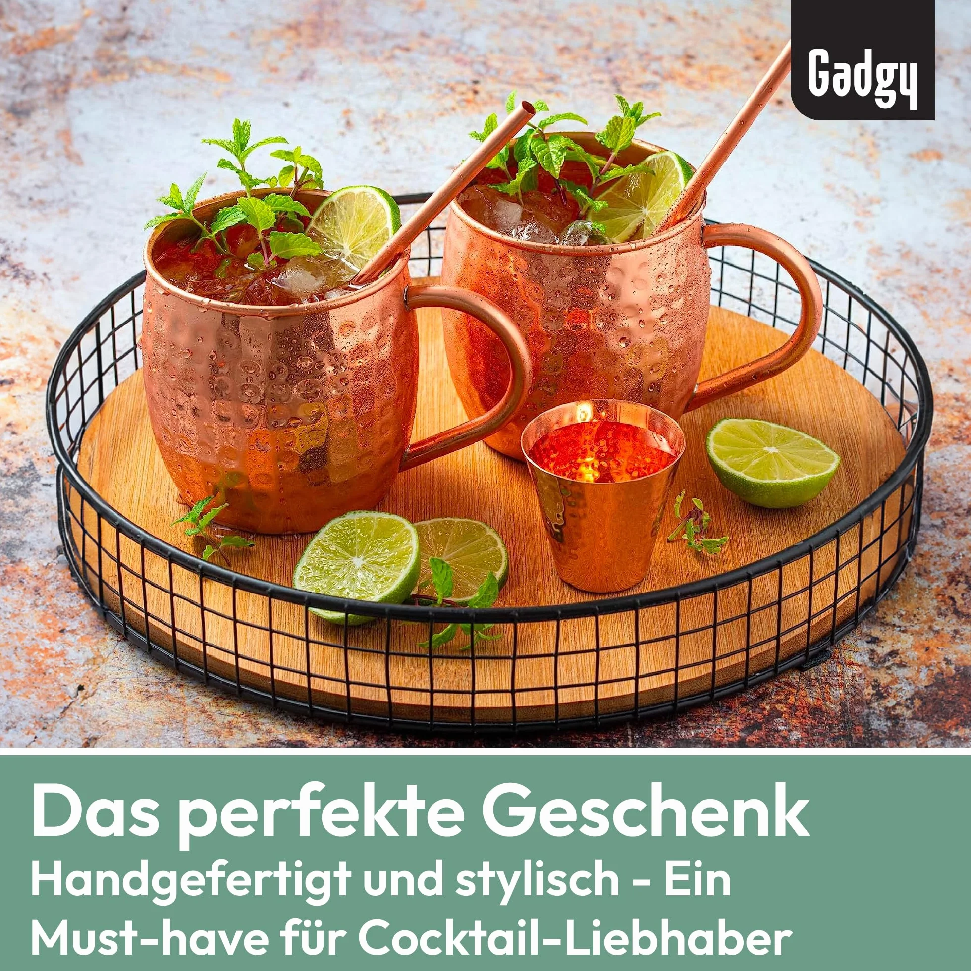 Gadgy Zestaw Szklanek Moscow Mule 4 Kubki Miedź Ręcznie Wykonane Słomki Miarka
