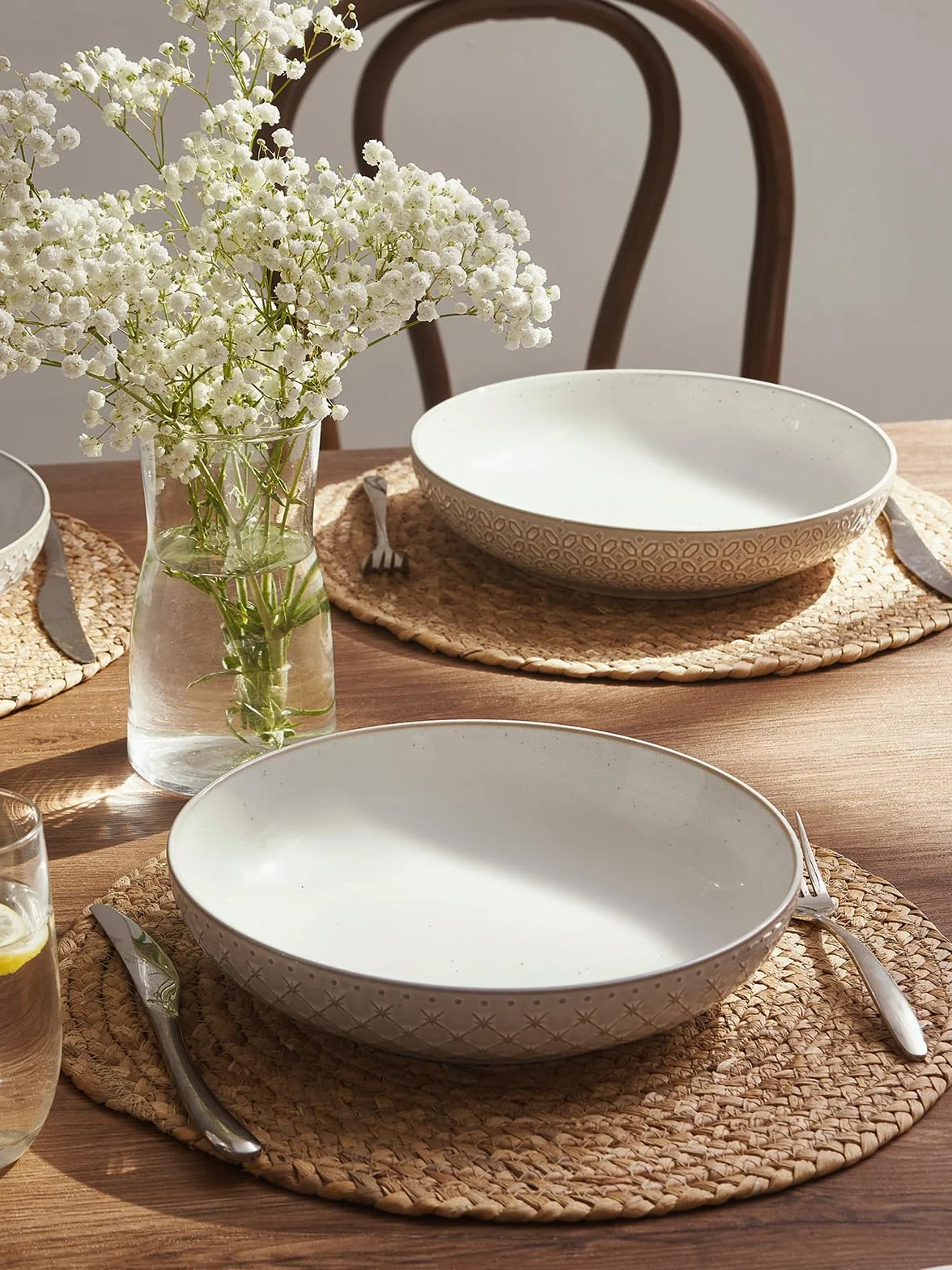 DOWAN Duże miski do makaronu, zestaw 4 sztuk, Ø 24,5 cm, salaterka, szerokie i głębokie talerze obiadowe, porcelanowe miski do serwowania, do makaronu, zupy, sałatki, gulaszu, owoców, makaronu