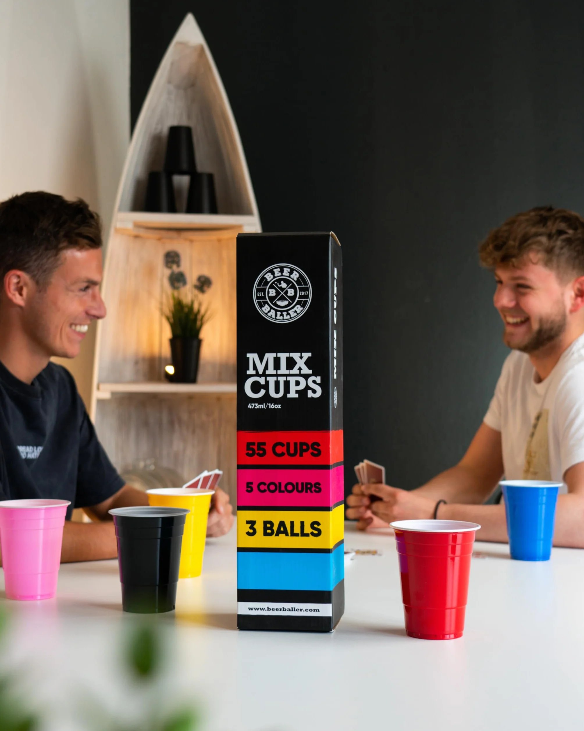 BEERBALLER® Mix Cups - 5 kolorów - 55 kubków do piwnego ponga - 3 piłeczki do piwnego ponga | 473 ml - kubki imprezowe 16 uncji | można myć w zmywarce i wielokrotnego użytku