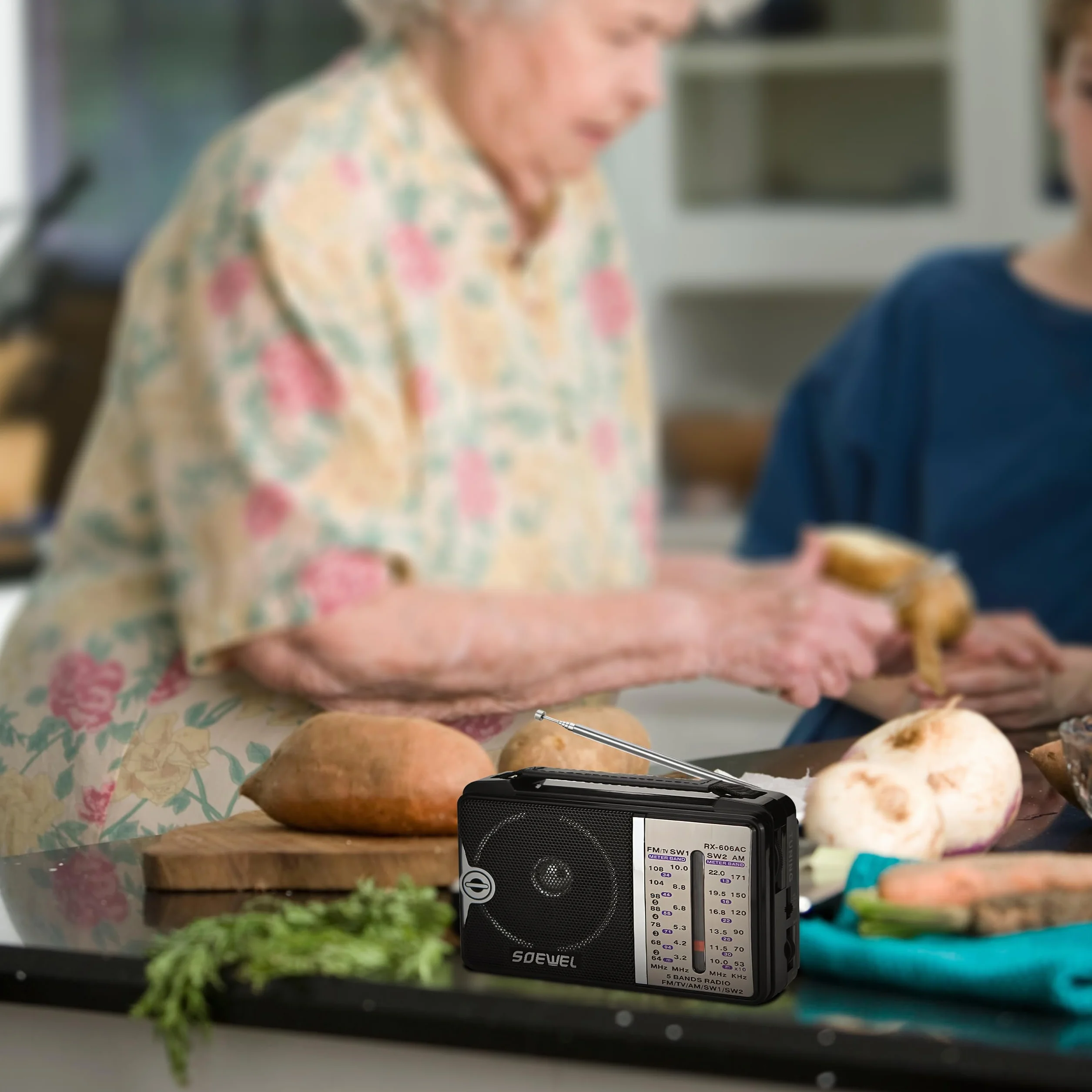 Retoo Radio retro vintage, małe i przenośne radio AM/FM/SW – mini radio kuchenne z baterią lub kablem, wysoka głośność, radio stołowe dla seniorów, kompaktowe radio małe