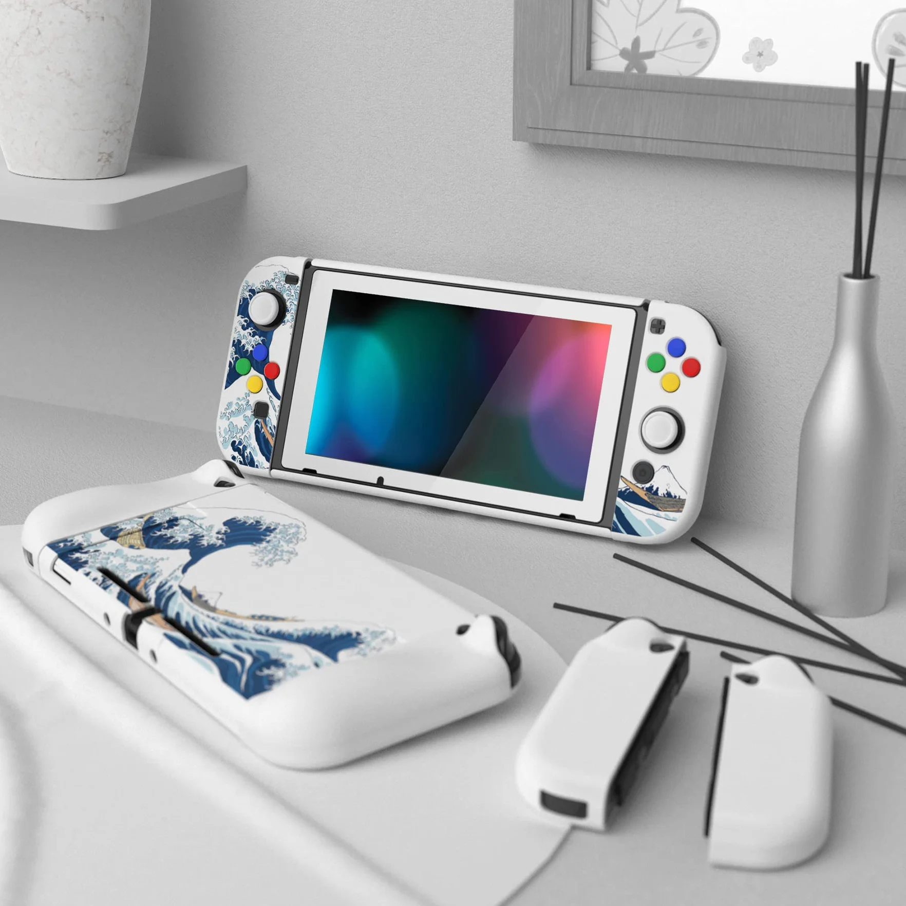 PlayVital Etui Ochronny do Nintendo Switch z Osłoną Ekran,Case Hard Shell do Switch,AlterGrips Ergonomiczna Protective Cover z Kciuka Caps&Caps Przycisków-Wielka Fala Kanagawie